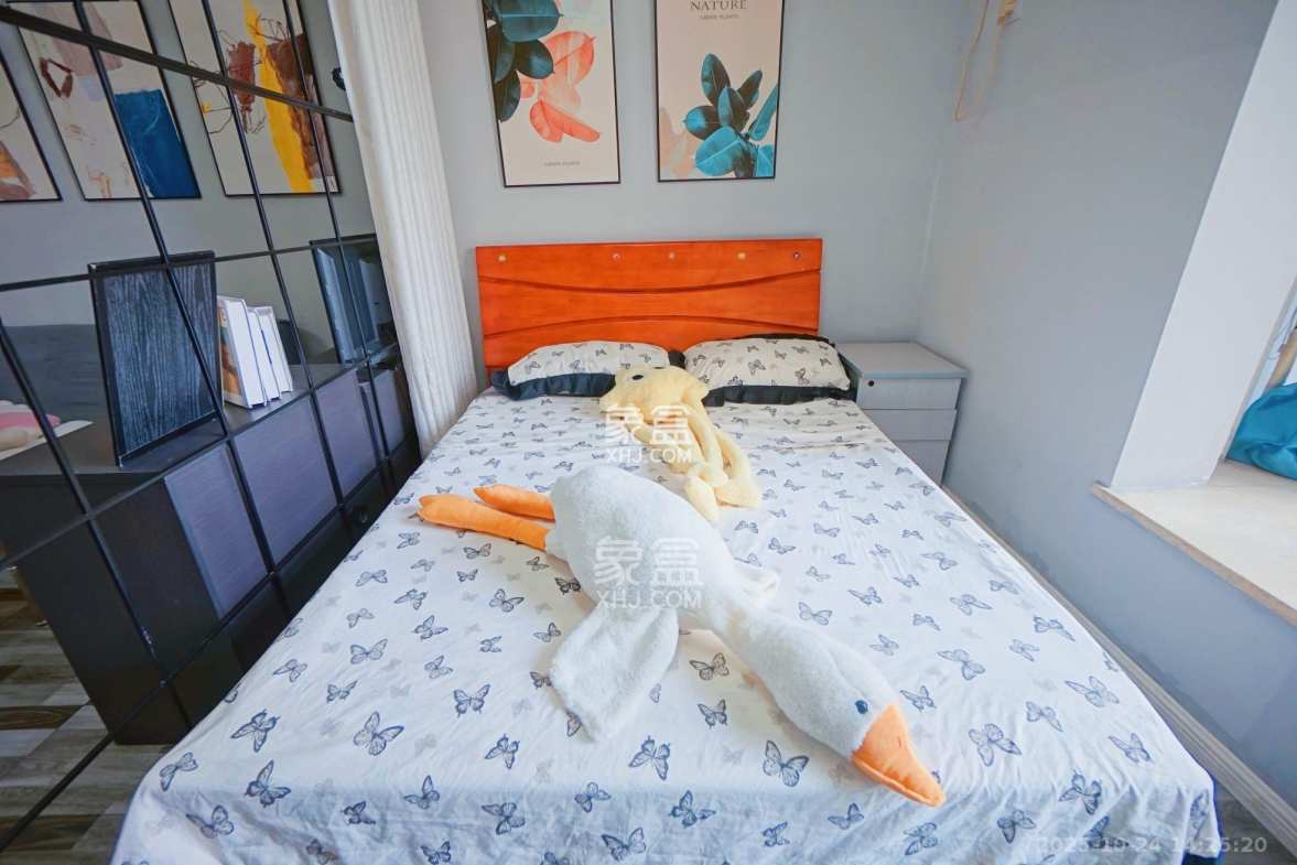 三万英尺  1室1厅1卫    2000.0元/月 三万英尺  1室1厅1卫    2000.0元/月室内图