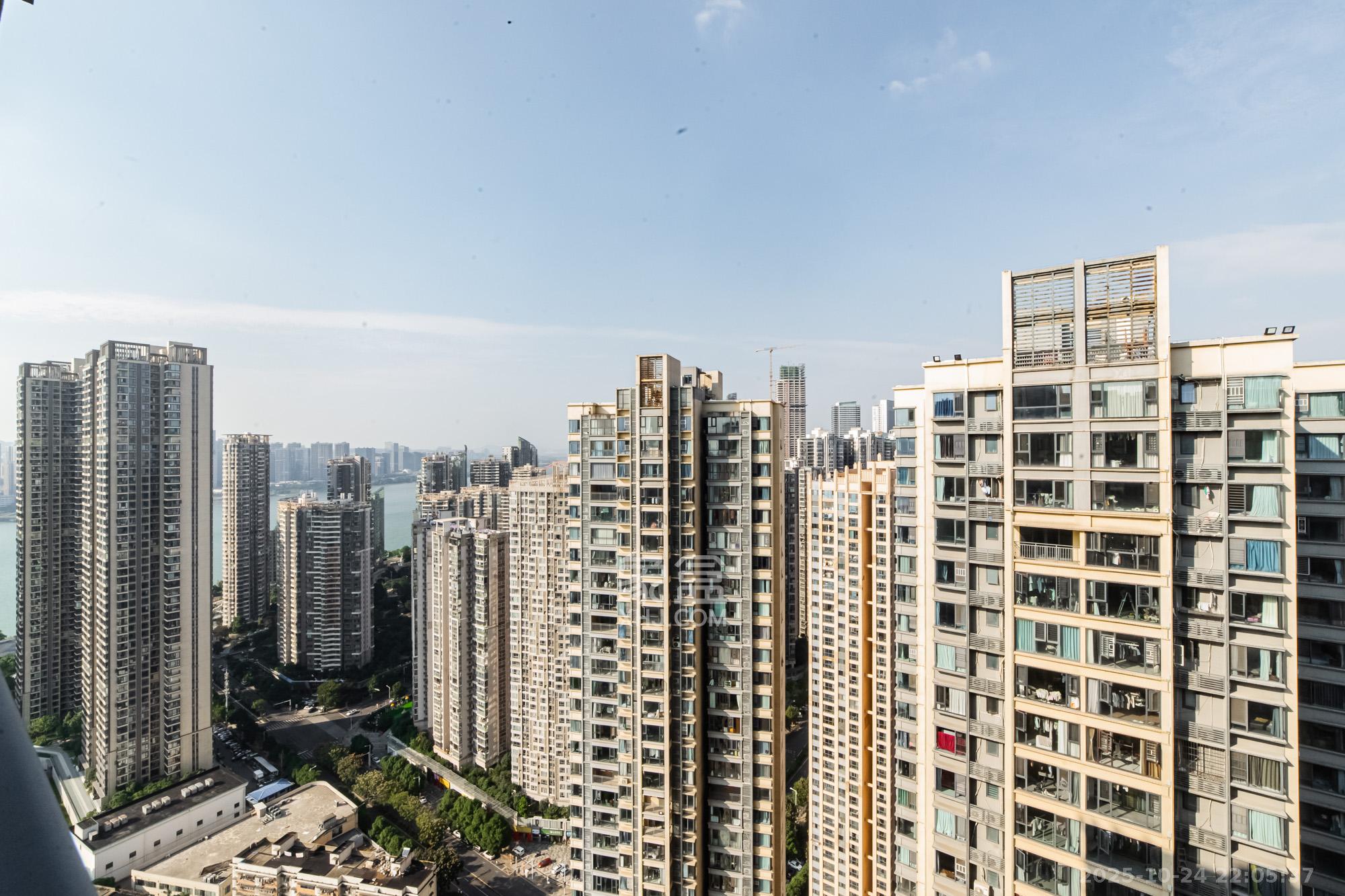 北辰三角洲E7区  3室2厅2卫    158.0万其他