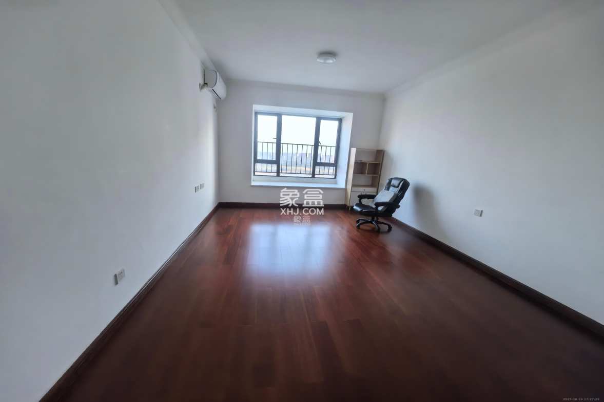 中海国际五期 3室2厅1卫 2000.0元/月 中海国际五期 3室2厅1卫 2000.0元/月室内图