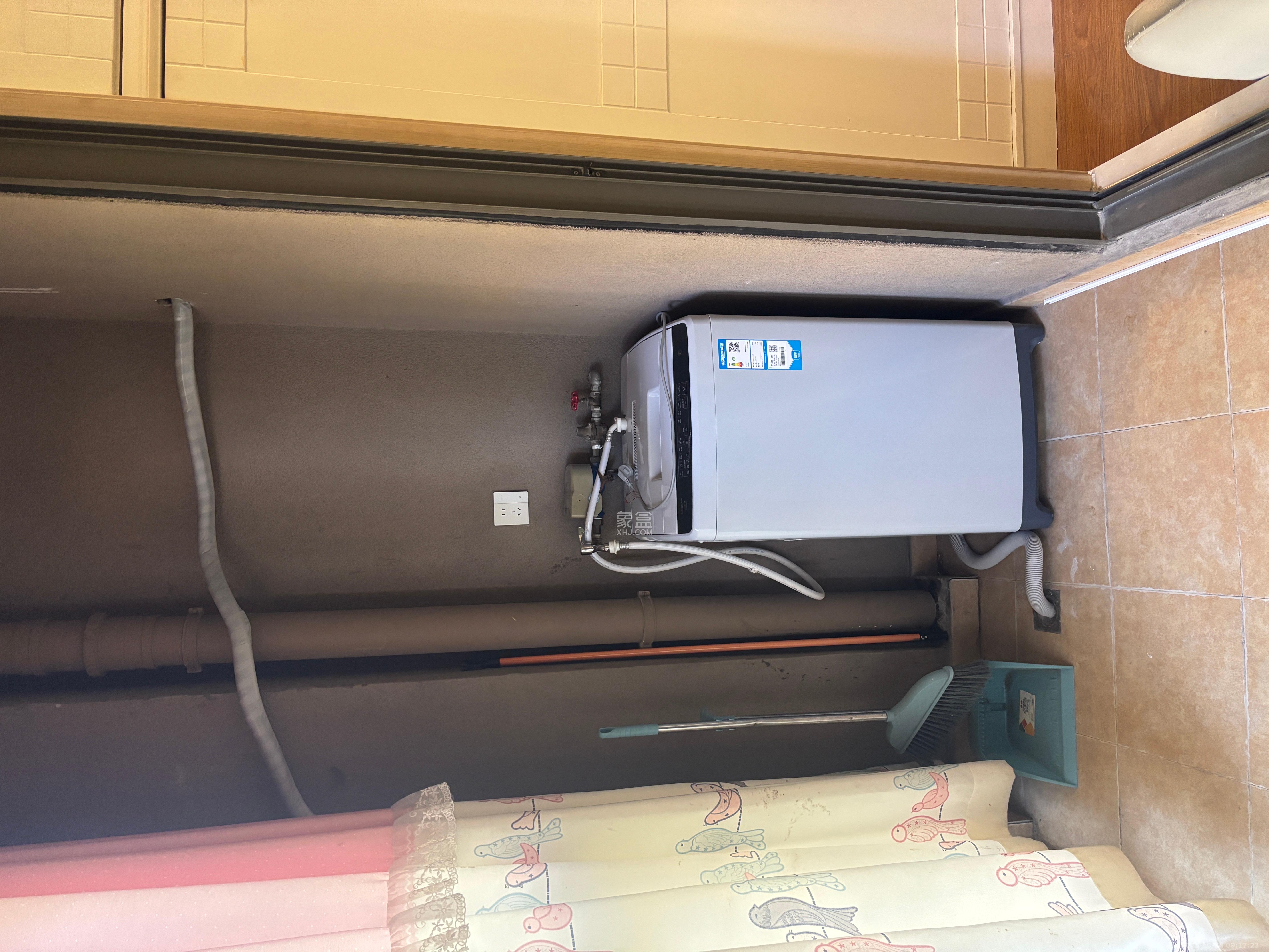 花漾年华(桂花园)  1室1厅1卫    1300.0元/月 花漾年华(桂花园)  1室1厅1卫    1300.0元/月室内图