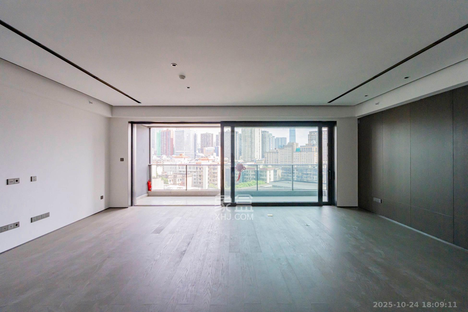 万科瑧湾汇  4室2厅3卫    15000.0元/月 万科瑧湾汇  4室2厅3卫    15000.0元/月室内图