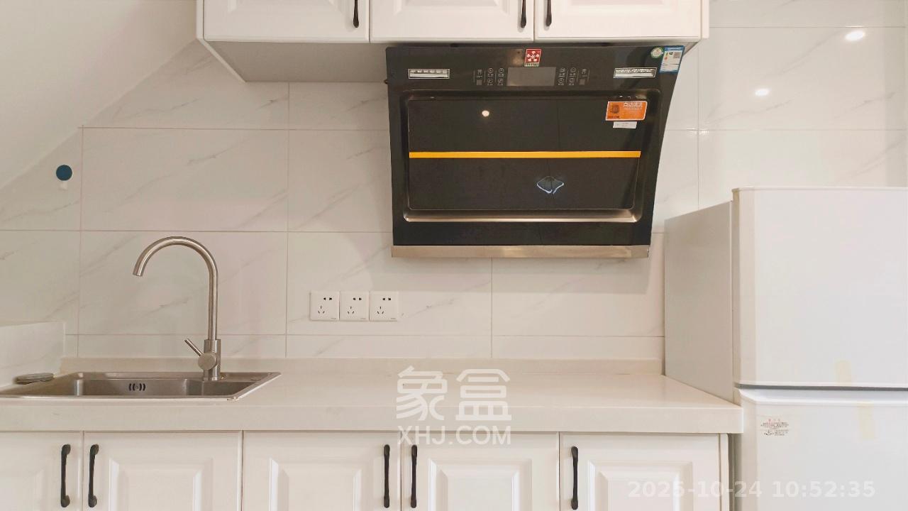 藏珑湖上公馆  1室0厅0卫    1500.0元/月室内图