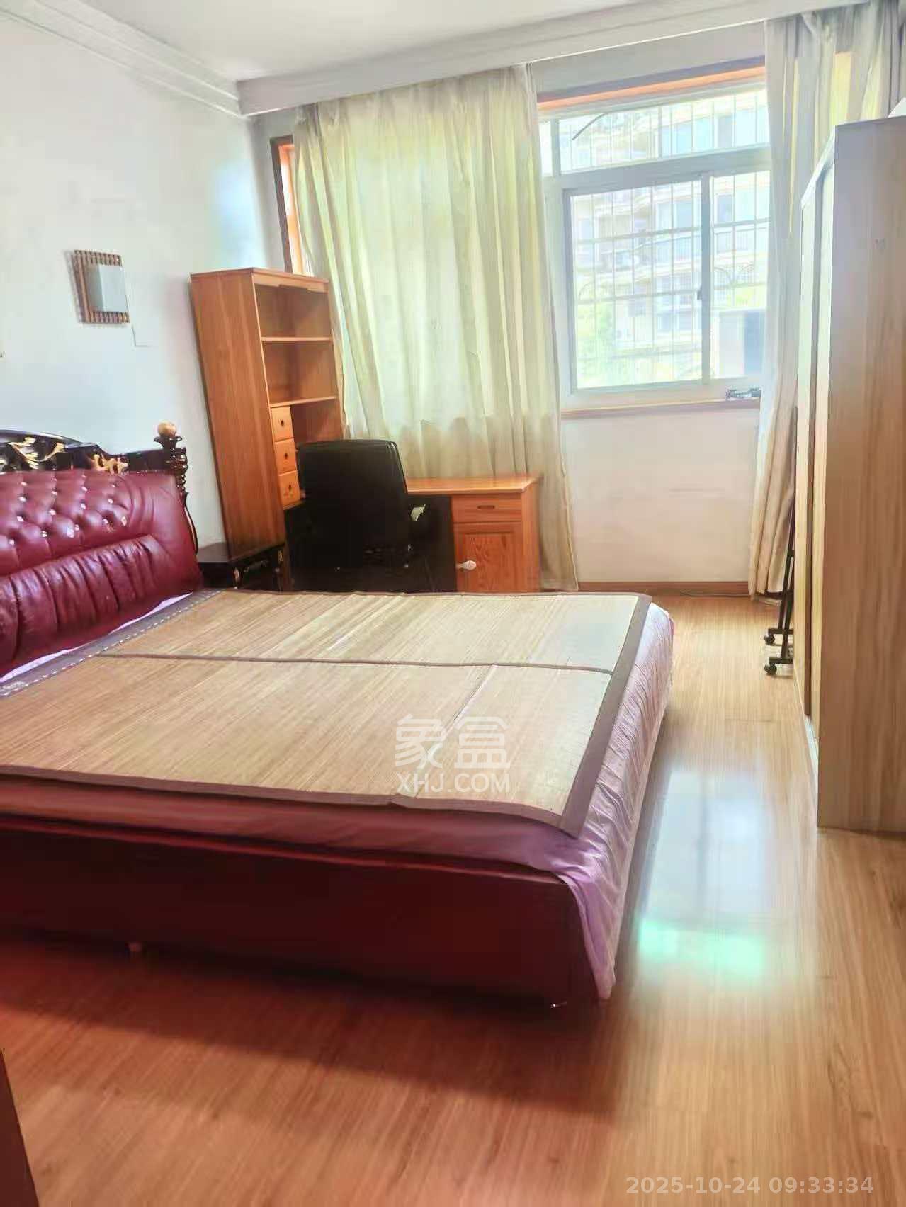 金色比华利  3室2厅2卫    1900.0元/月 金色比华利  3室2厅2卫    1900.0元/月室内图