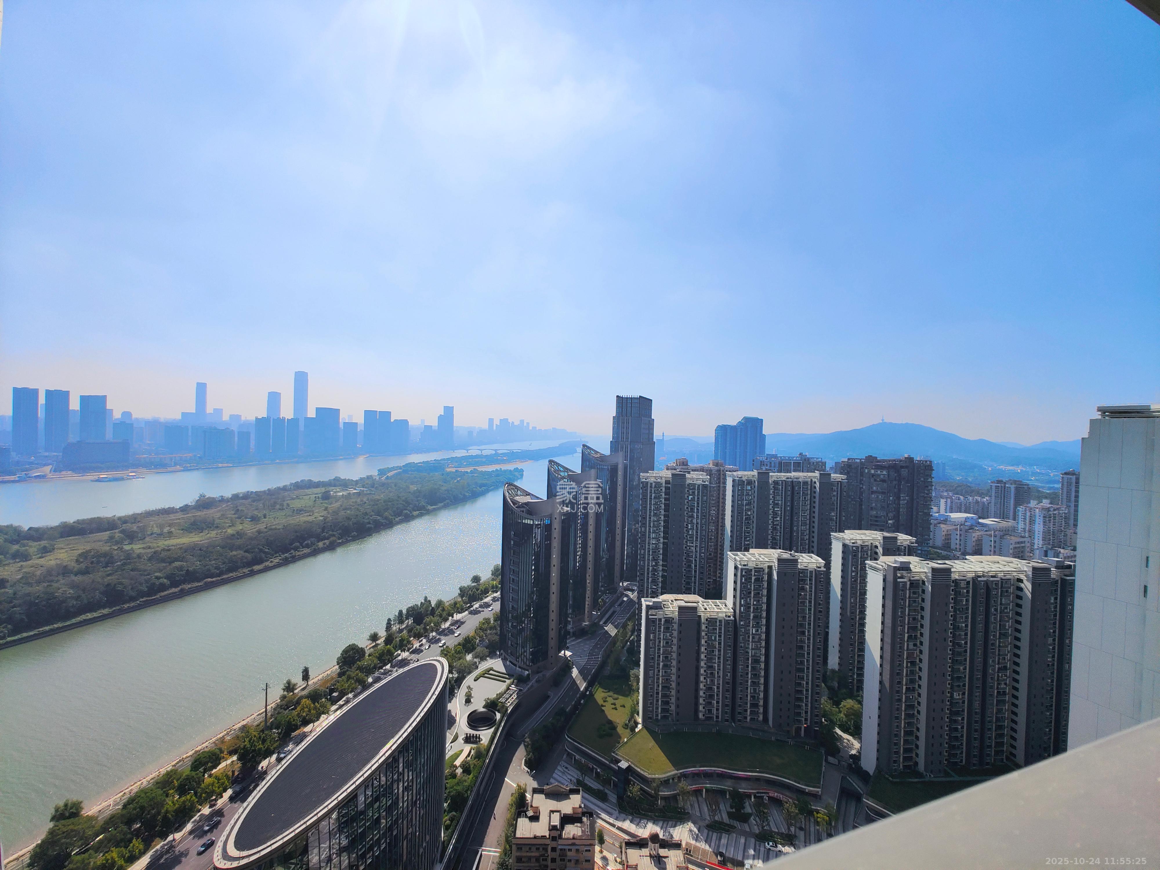 滨江府1913  4室2厅2卫    9000.0元/月室内图