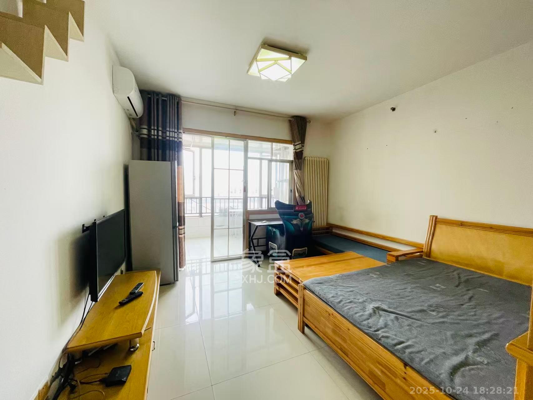 怡海星城  1室1厅1卫    1000.0元/月