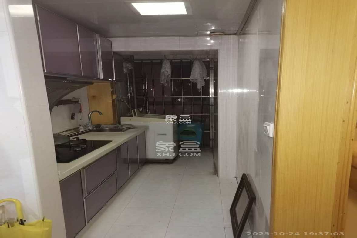 未来城科学家园 1室1厅1卫 1600.0元/月 未来城科学家园 1室1厅1卫 1600.0元/月室内图