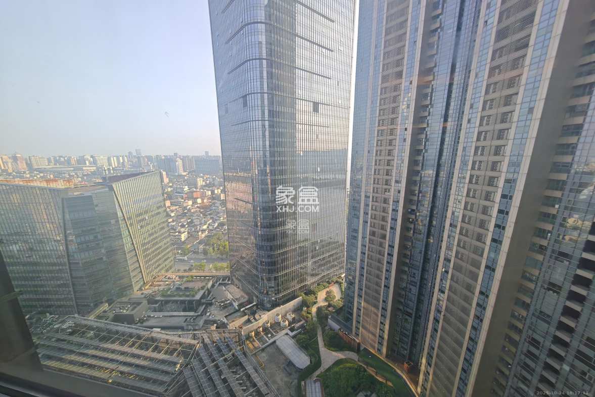 华远国际公寓 1室1厅1卫 3500.0元/月 华远国际公寓 1室1厅1卫 3500.0元/月室内图