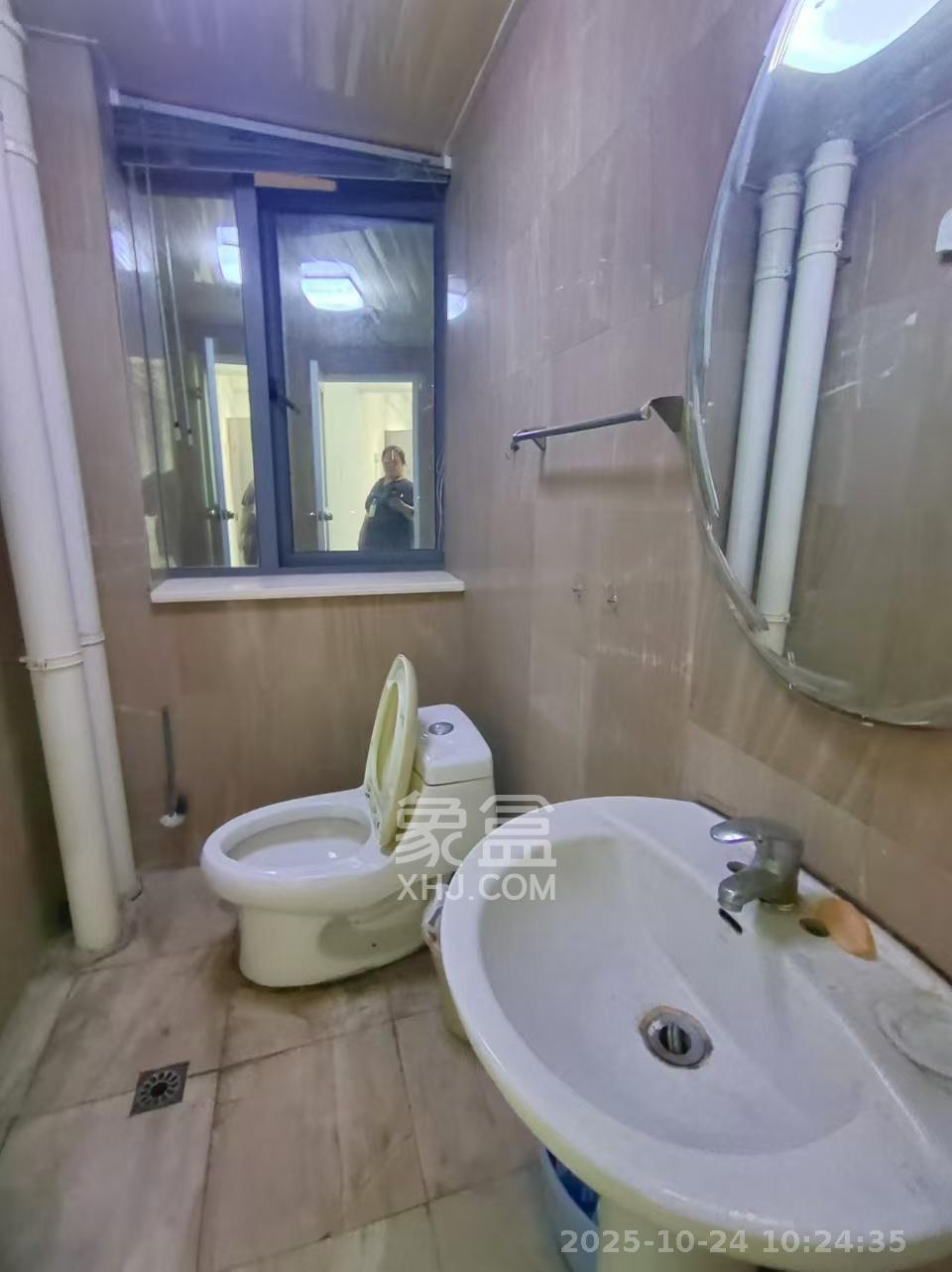 湘域中央 1室1厅1卫 3500.0元/月 湘域中央 1室1厅1卫 3500.0元/月室内图