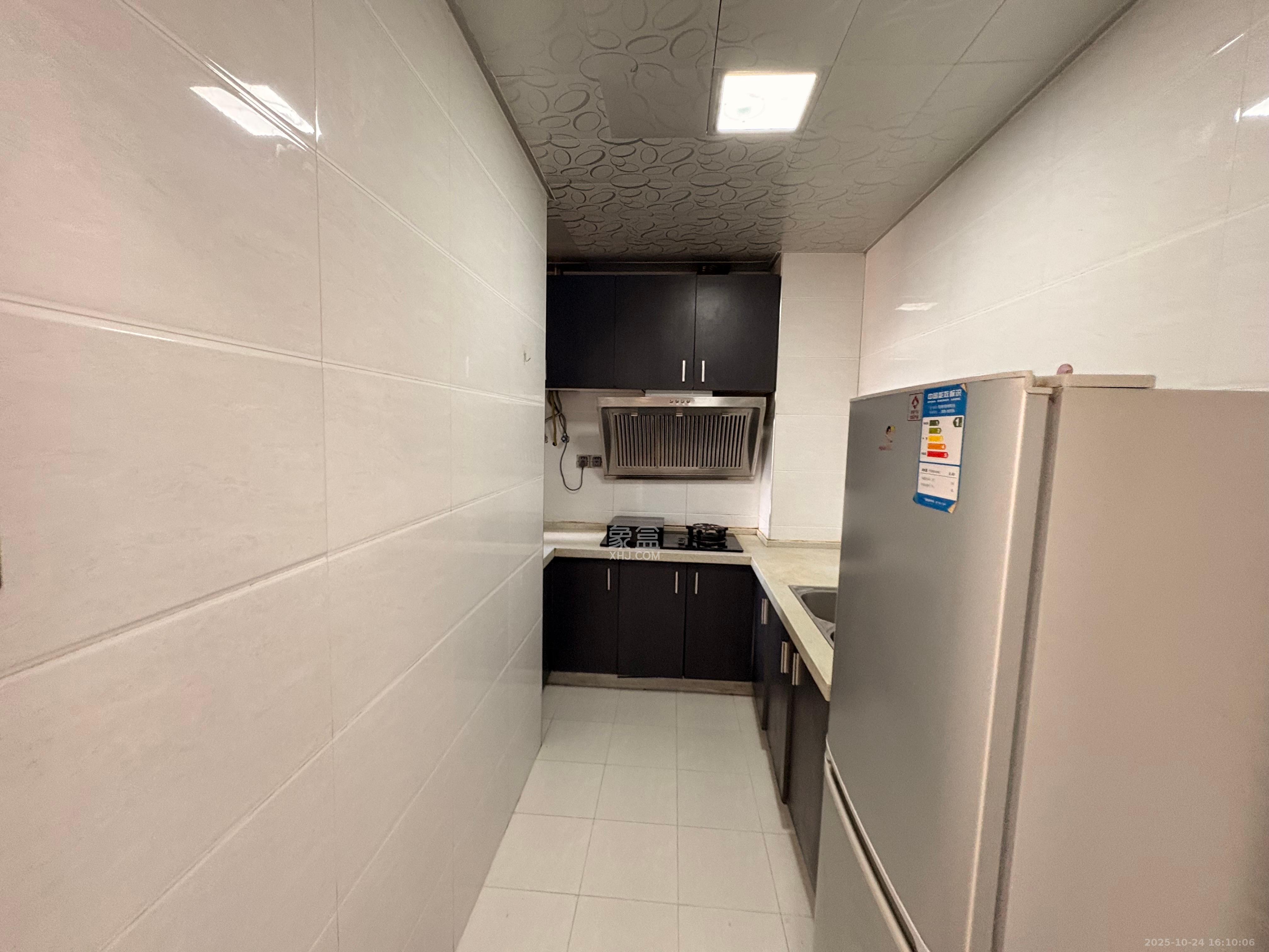 高升金典 1室2厅1卫 1500.0元/月 高升金典 1室2厅1卫 1500.0元/月室内图