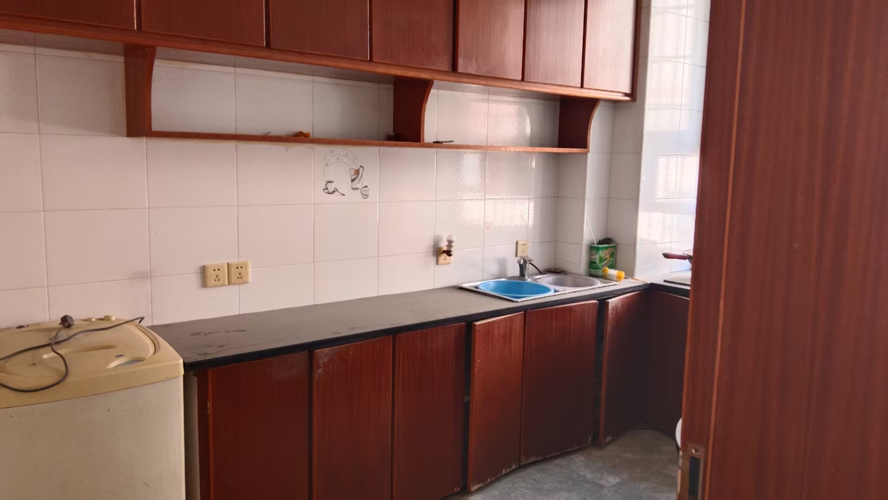 兴旺小区  4室2厅2卫    1200.0元/月户型图