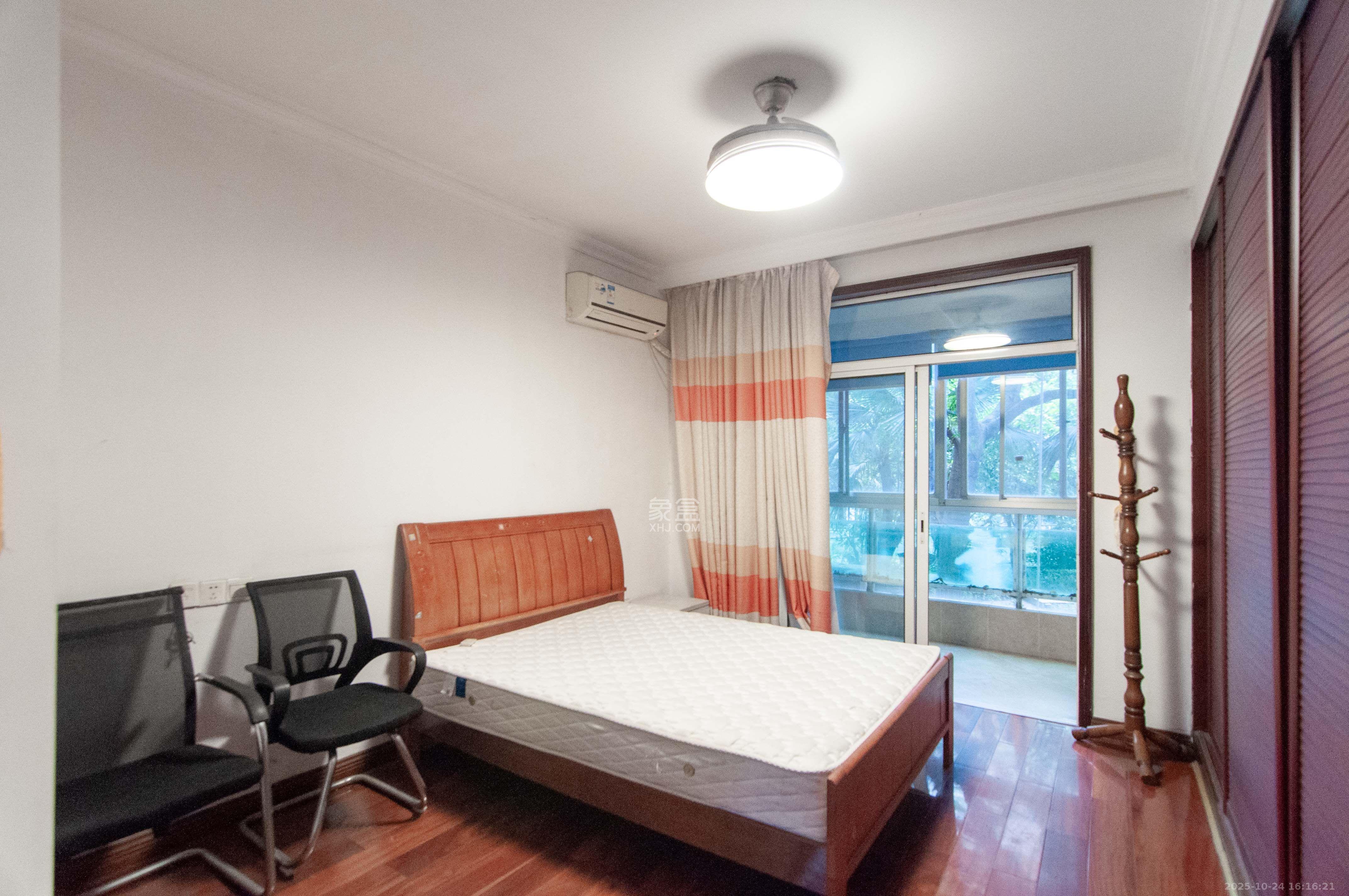 湘麓国际 4室2厅2卫 2300.0元/月 湘麓国际 4室2厅2卫 2300.0元/月室内图