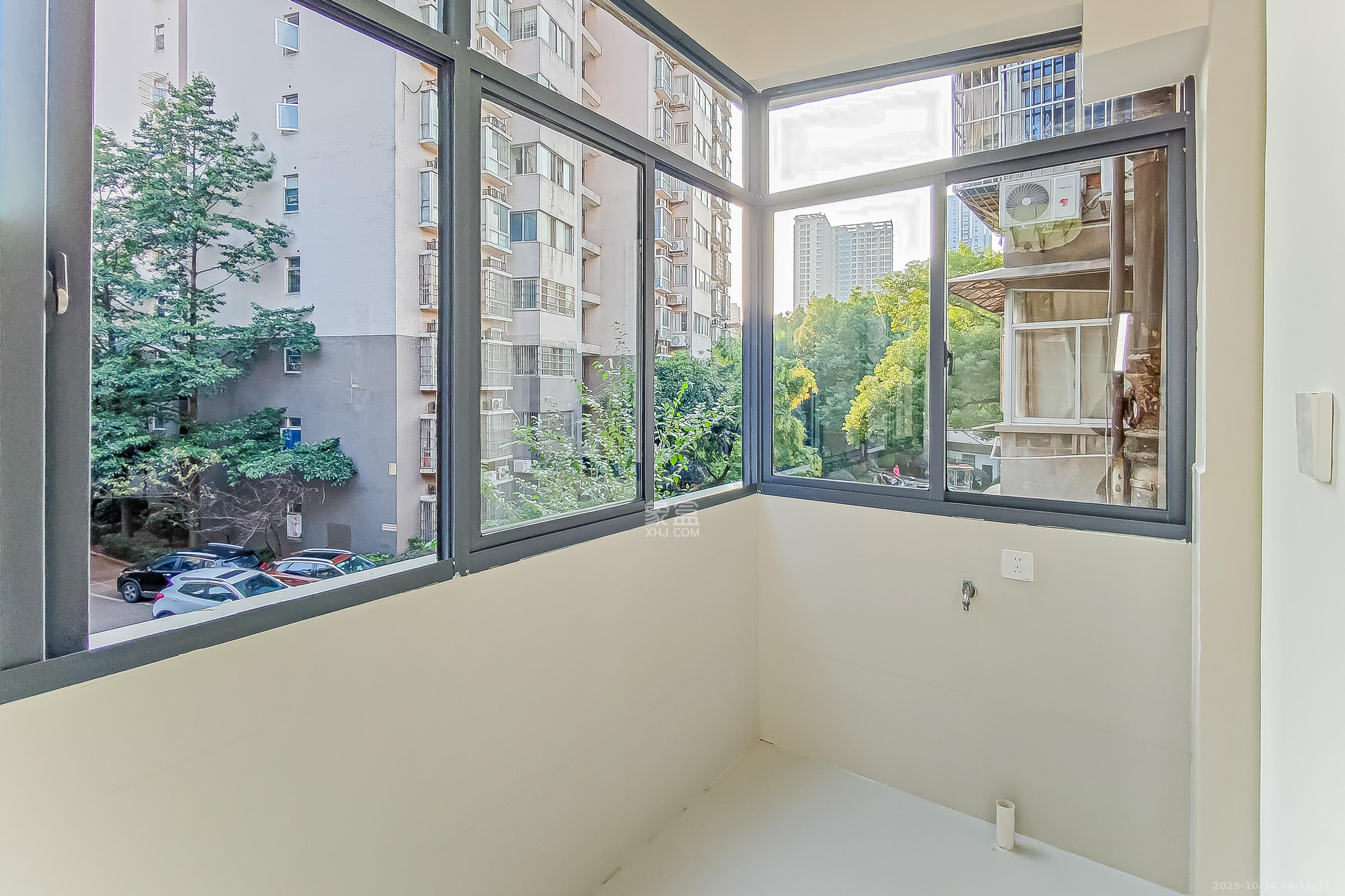 生资公司宿舍(雨花亭) 3室1厅1卫 48.8万 生资公司宿舍(雨花亭) 3室1厅1卫 48.8万阳台