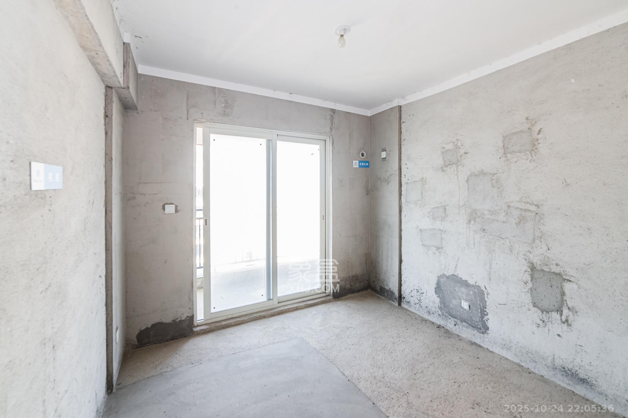 北辰三角洲E7区  3室2厅2卫    158.0万卧室