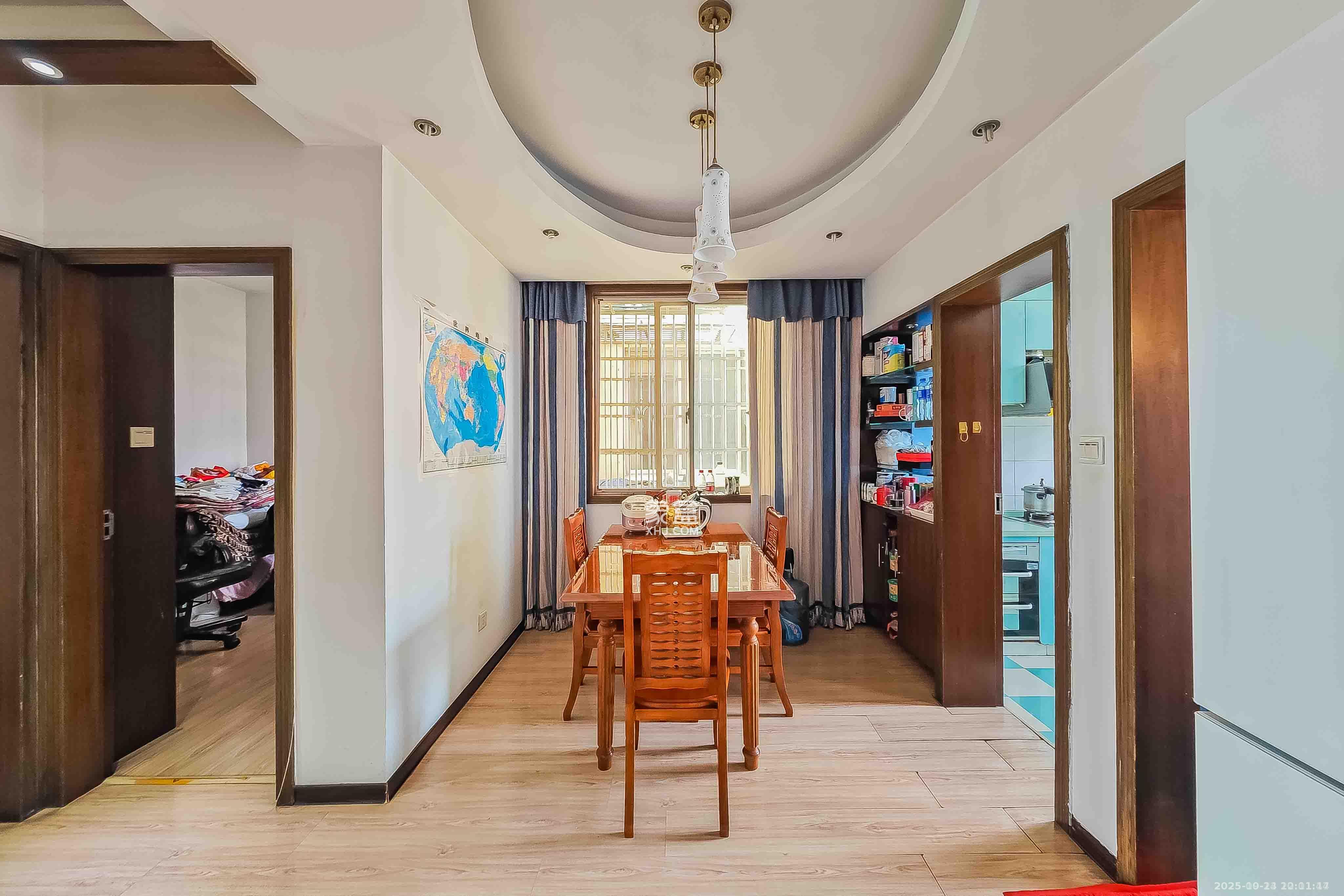 新星小区 3室1厅1卫 1600.0元/月 新星小区 3室1厅1卫 1600.0元/月室内图