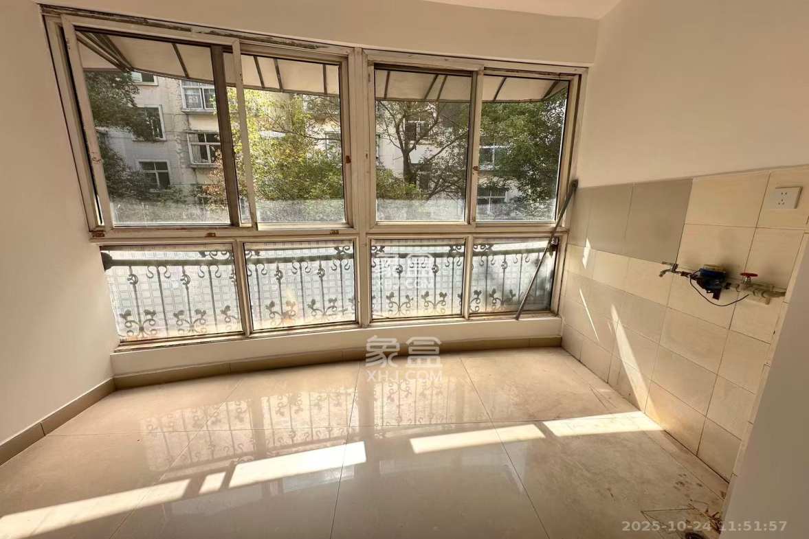 惠泽园 2室2厅1卫 2200.0元/月 惠泽园 2室2厅1卫 2200.0元/月室内图