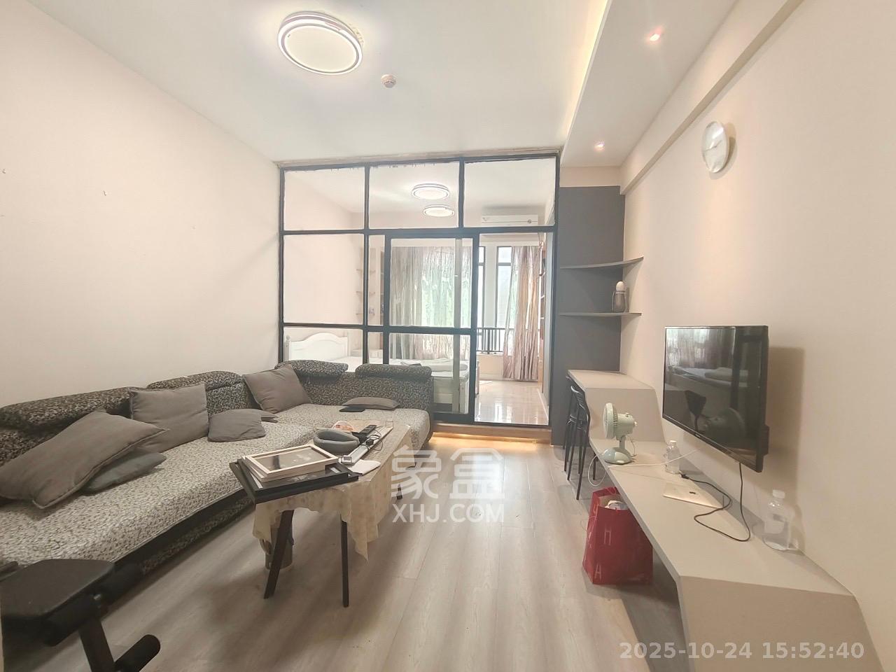 融圣国际  1室1厅1卫    2000.0元/月