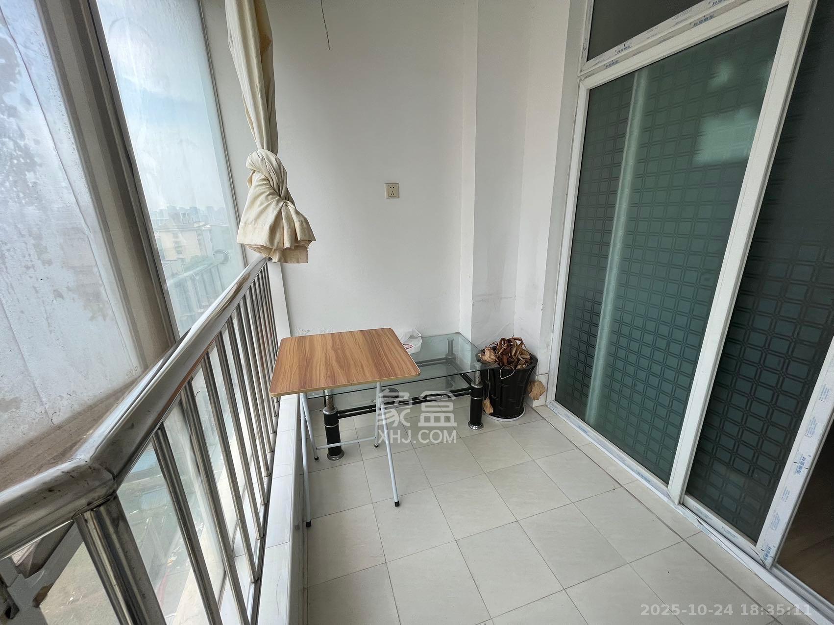 鹏程世家  1室1厅1卫    1800.0元/月室内图