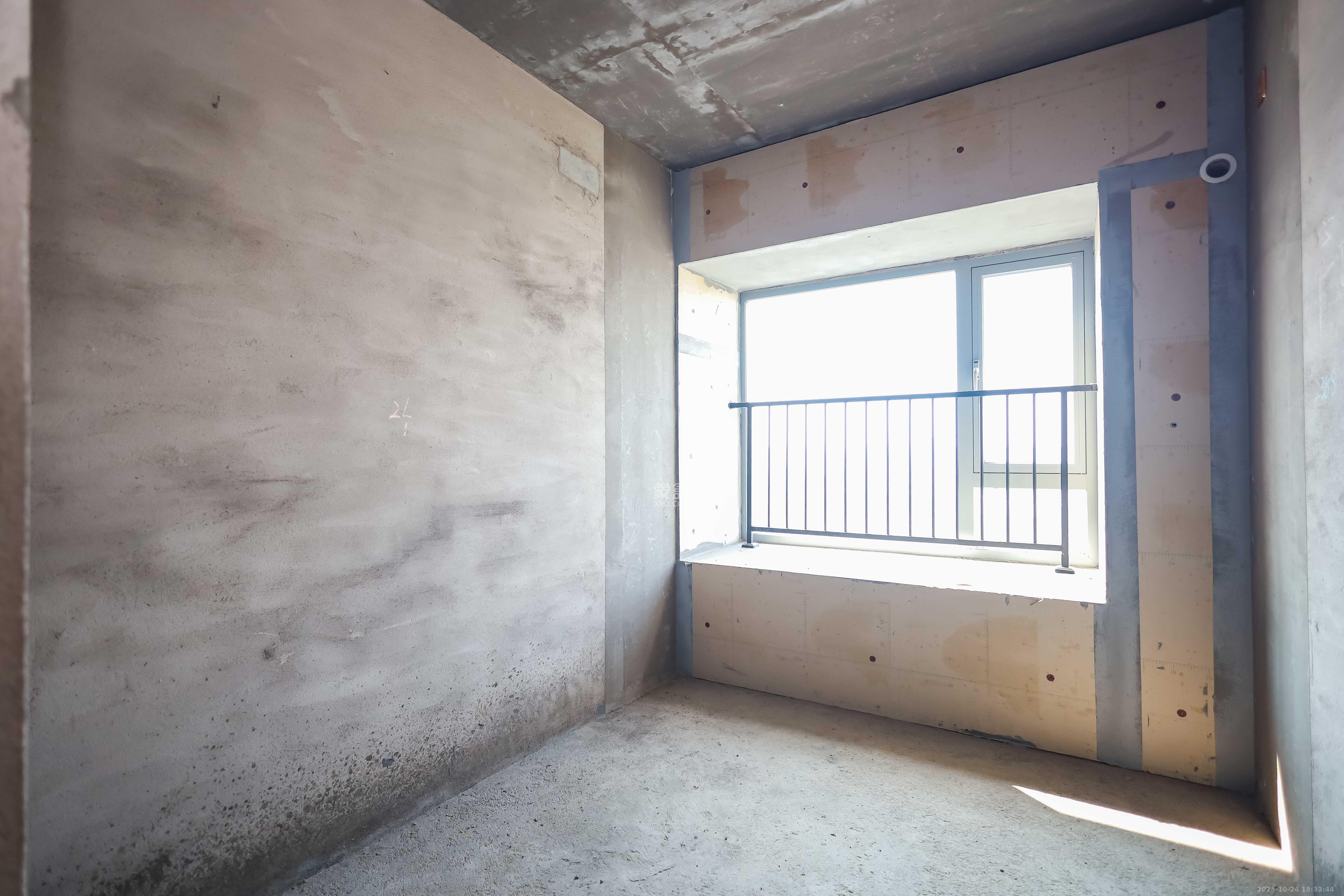 潇湘奥林匹克花园 3室2厅1卫 88.0万 潇湘奥林匹克花园 3室2厅1卫 88.0万卧室