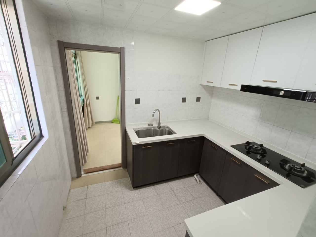 海信公寓  1室1厅1卫    95.0万室内图