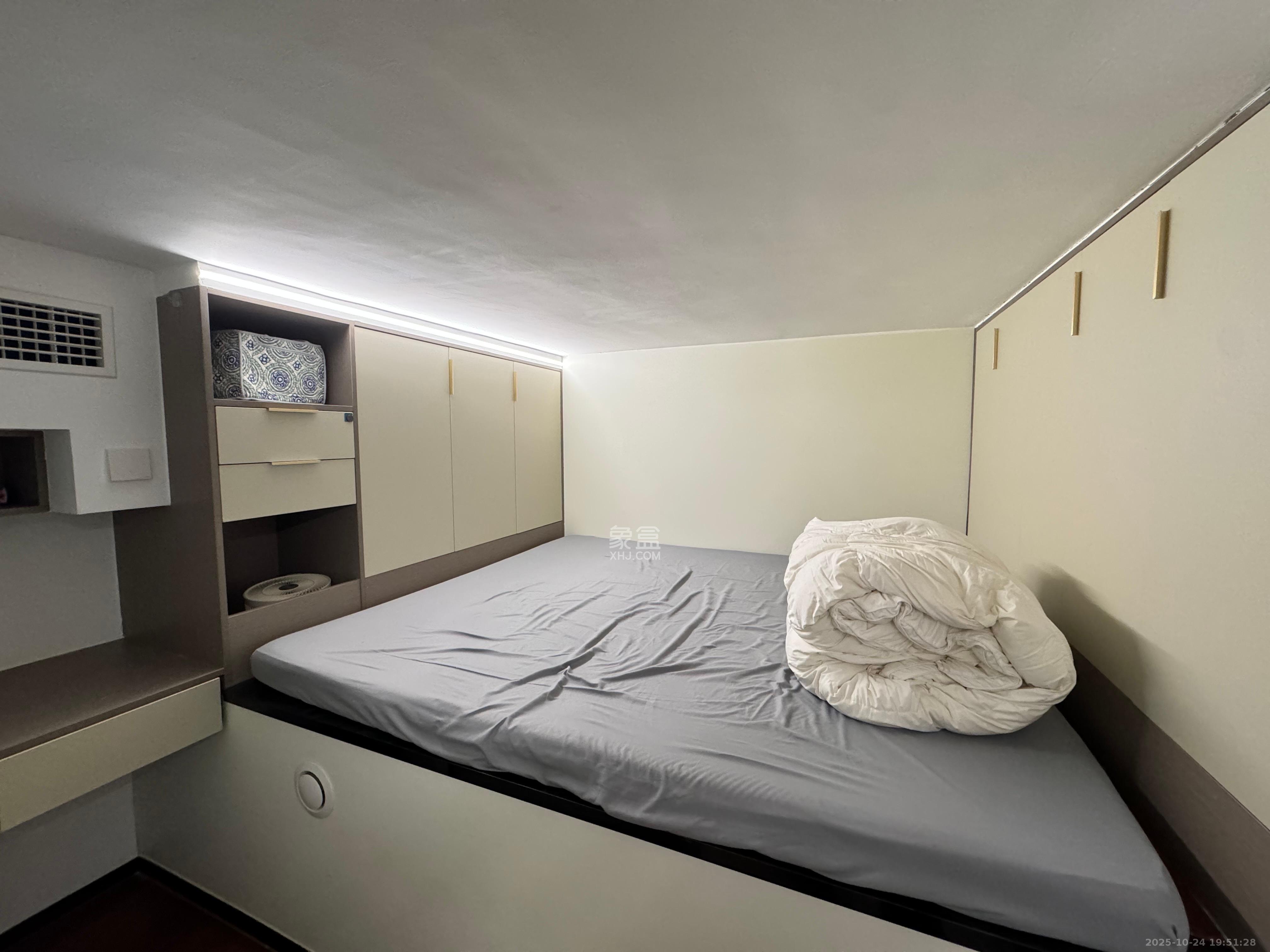 敬天广场  2室1厅1卫    3500.0元/月室内图