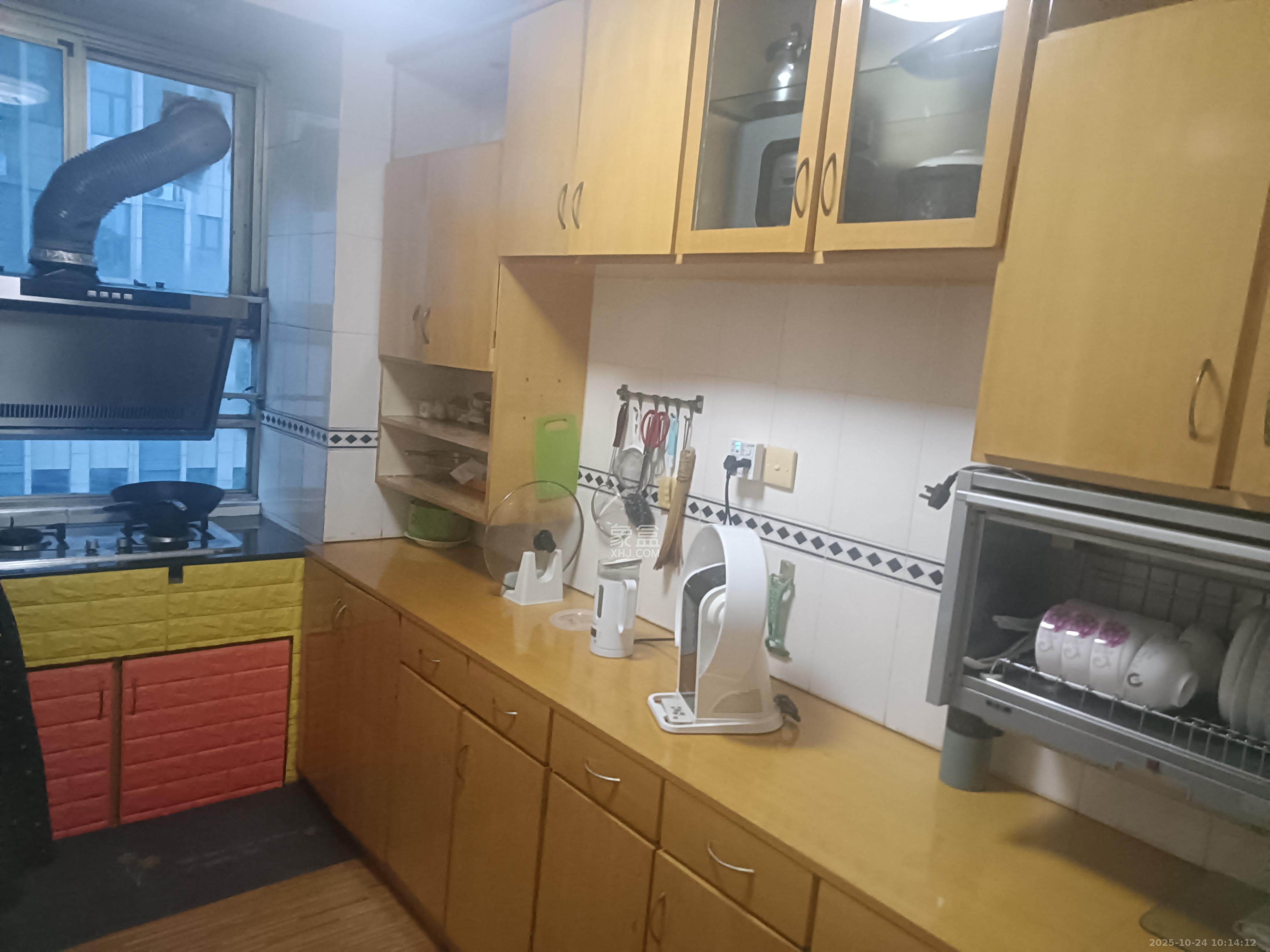 省中医药研究院宿舍（国华制药厂北院）  3室2厅21卫    2200.0元/月室内图