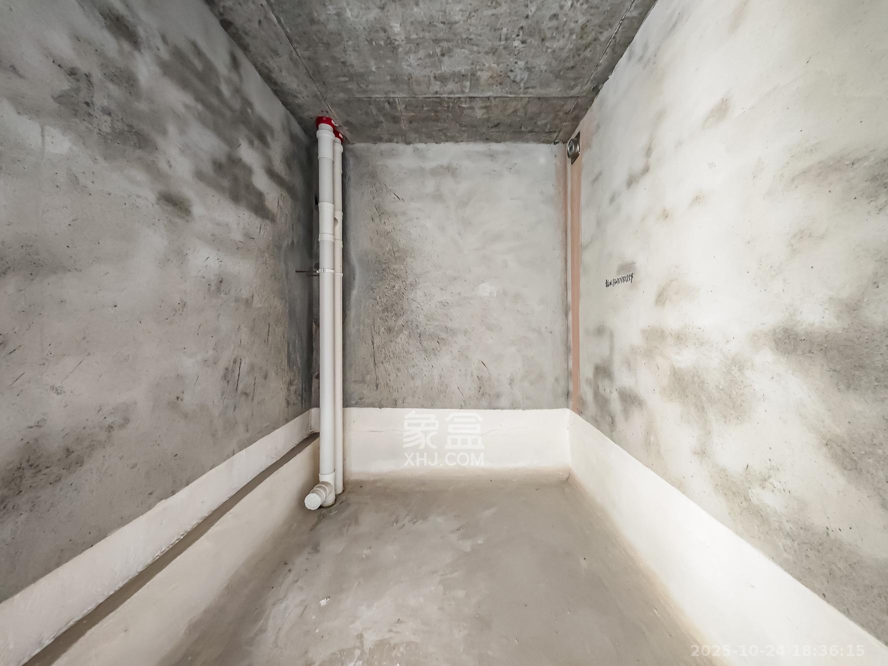 湘江壹号一二三期(创远湘江壹号)  3室2厅2卫    168.0万 湘江壹号一二三期(创远湘江壹号)  3室2厅2卫    168.0万卫生间