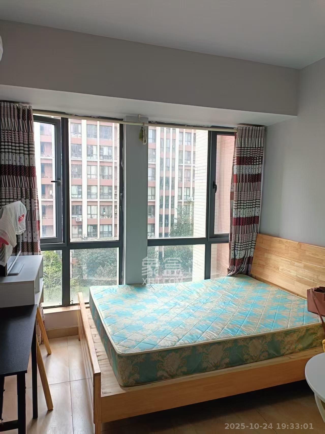 中建芙蓉工社  1室1厅1卫    1000.0元/月室内图1