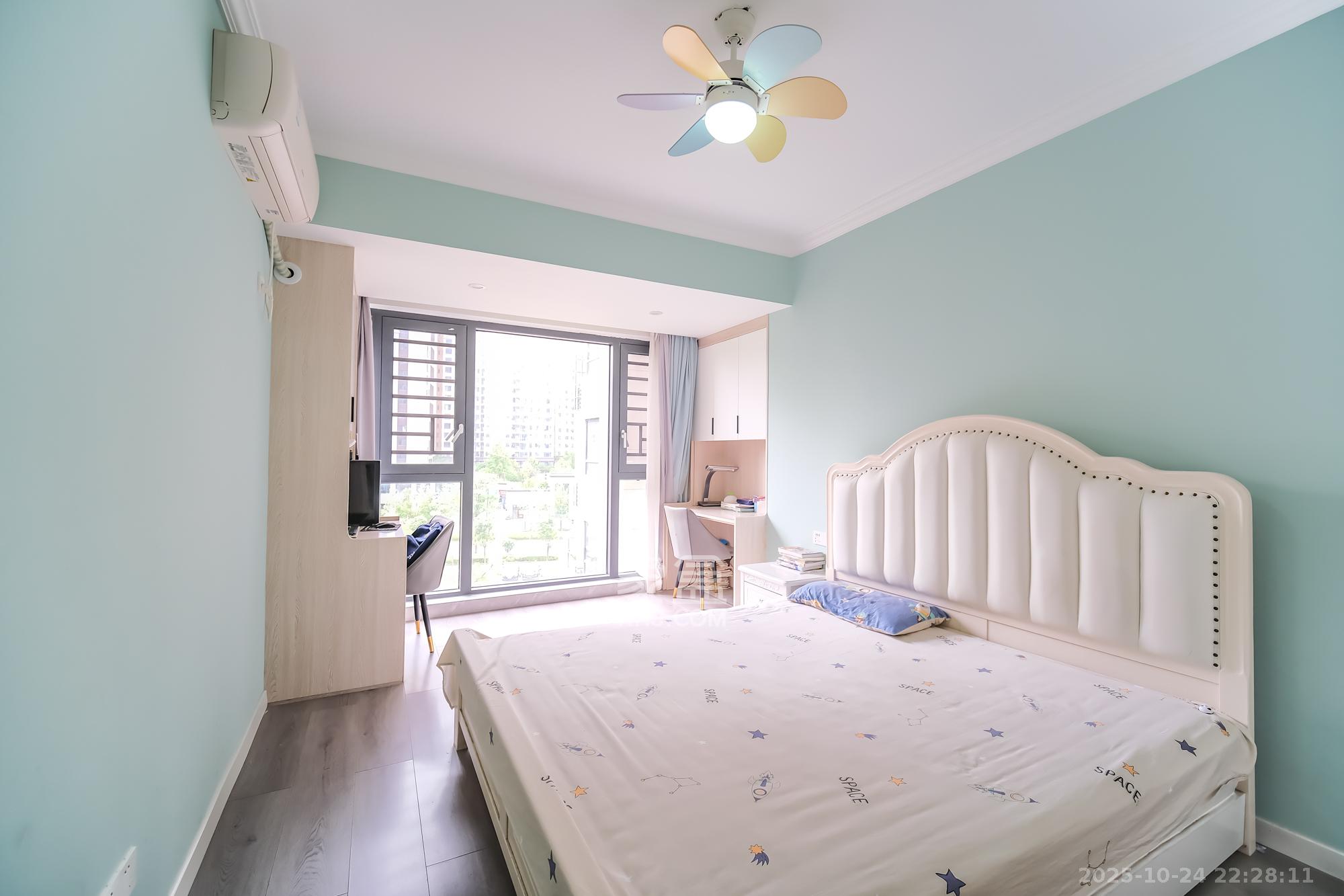 筑梦星园 4室2厅2卫 105.0万 筑梦星园 4室2厅2卫 105.0万卧室