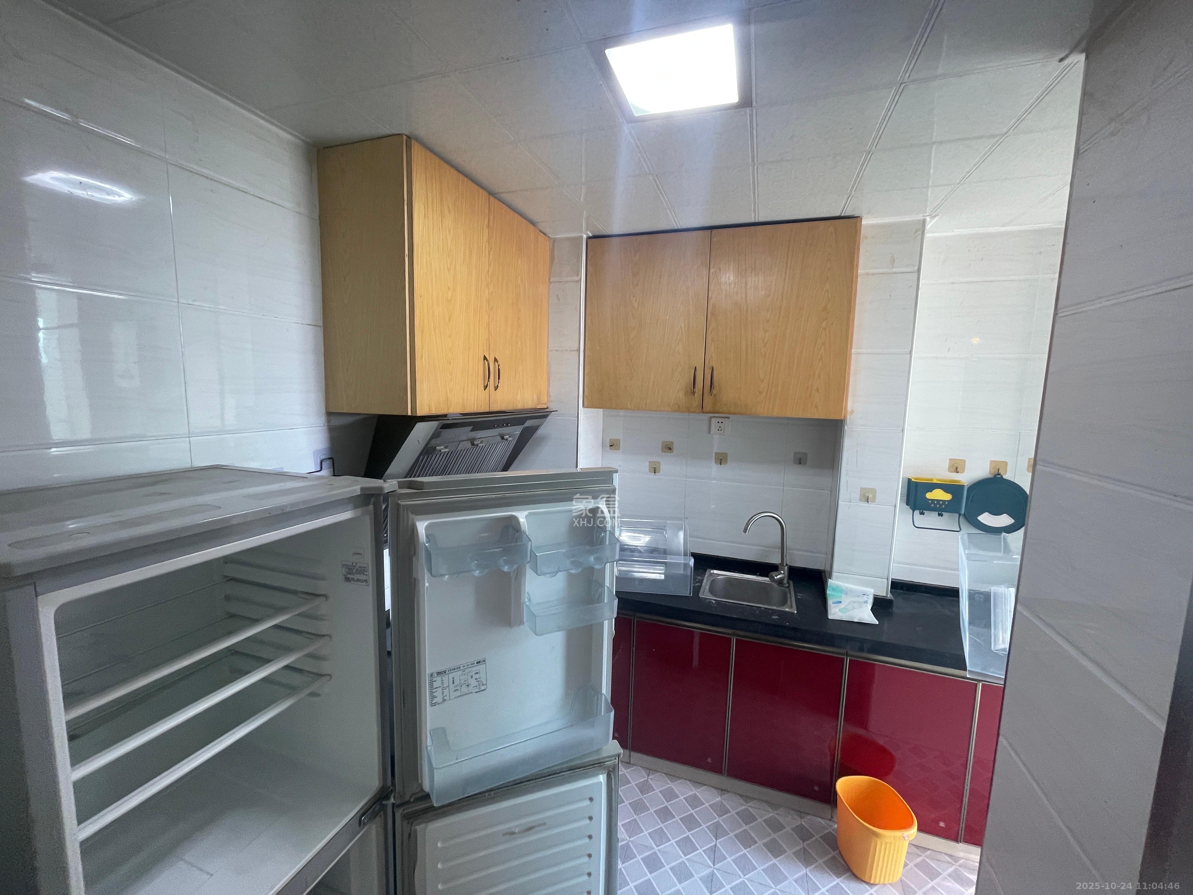 湖韵佳苑  2室1厅1卫    1900.0元/月室内图