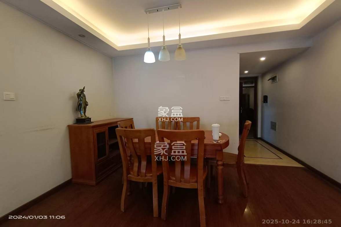 万科金域华府三四期 3室1厅1卫 2400.0元/月 万科金域华府三四期 3室1厅1卫 2400.0元/月室内图