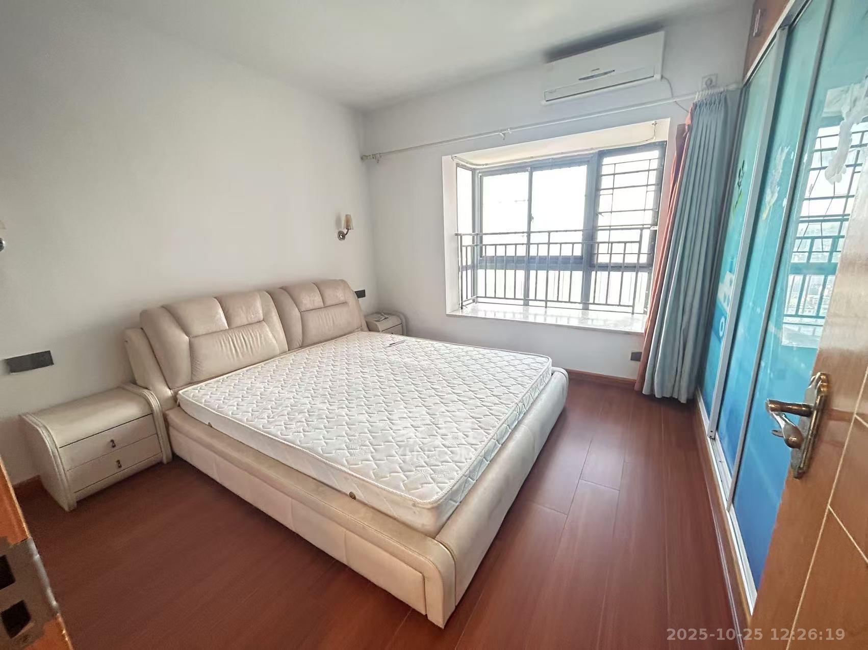 上海城小区 4室2厅2卫 2800.0元/月 上海城小区 4室2厅2卫 2800.0元/月室内图