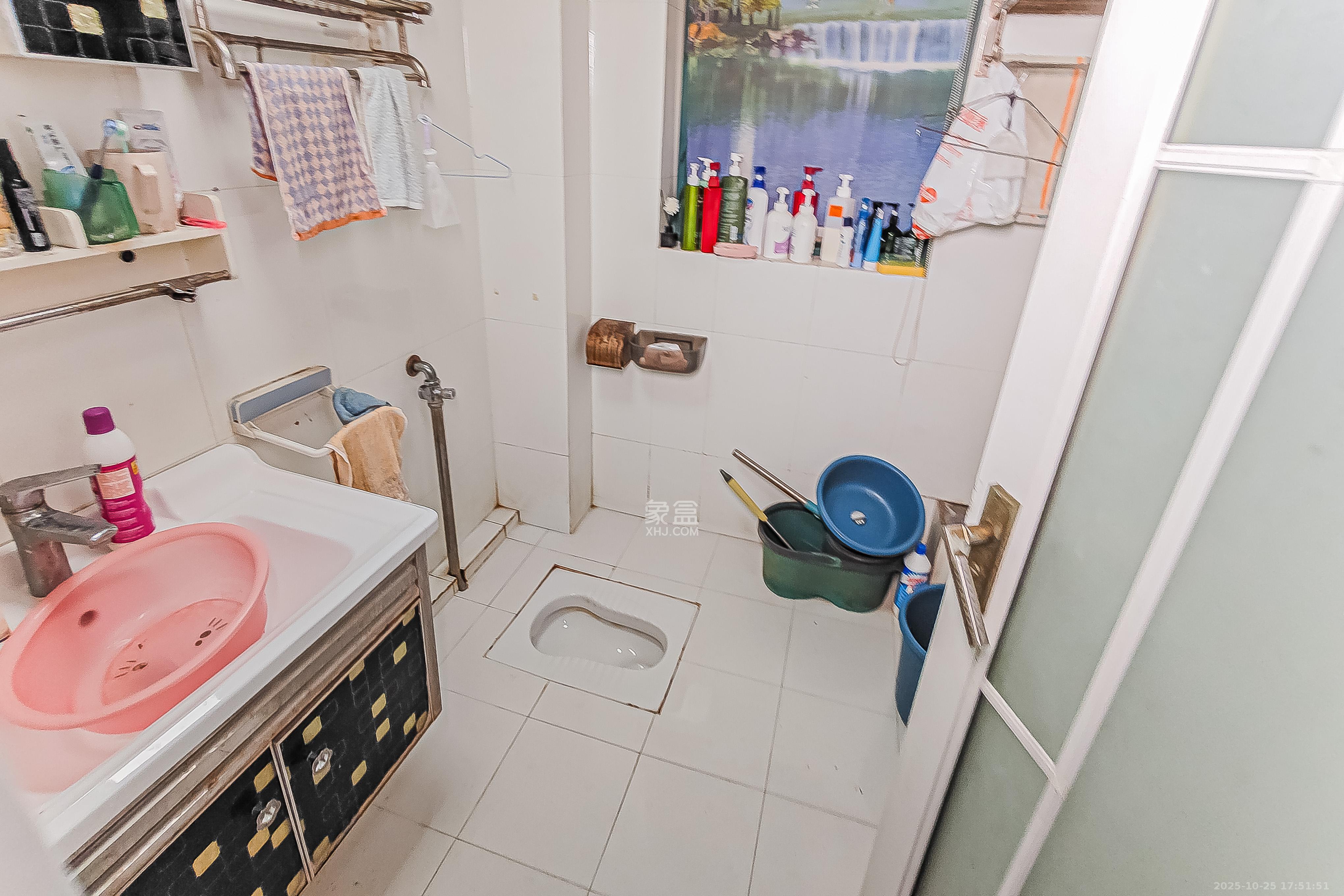 永宏佳园 3室2厅1卫 91.0万 永宏佳园 3室2厅1卫 91.0万卫生间