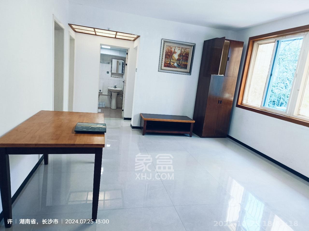 人造板厂宿舍(新河北堤1号) 3室2厅1卫 2300.0元/月 人造板厂宿舍(新河北堤1号) 3室2厅1卫 2300.0元/月室内图