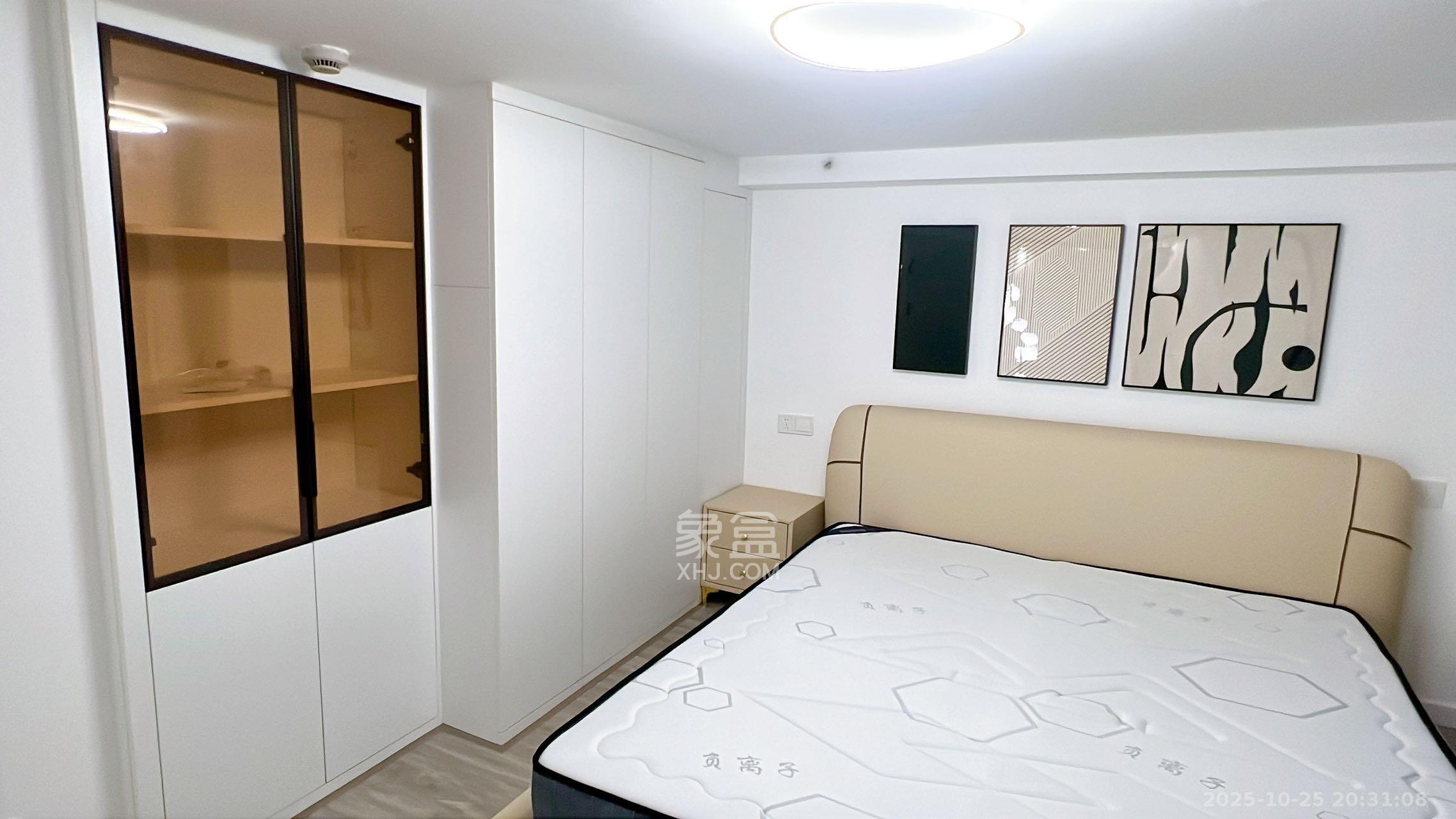 卓越中寰  3室2厅2卫    3700.0元/月室内图