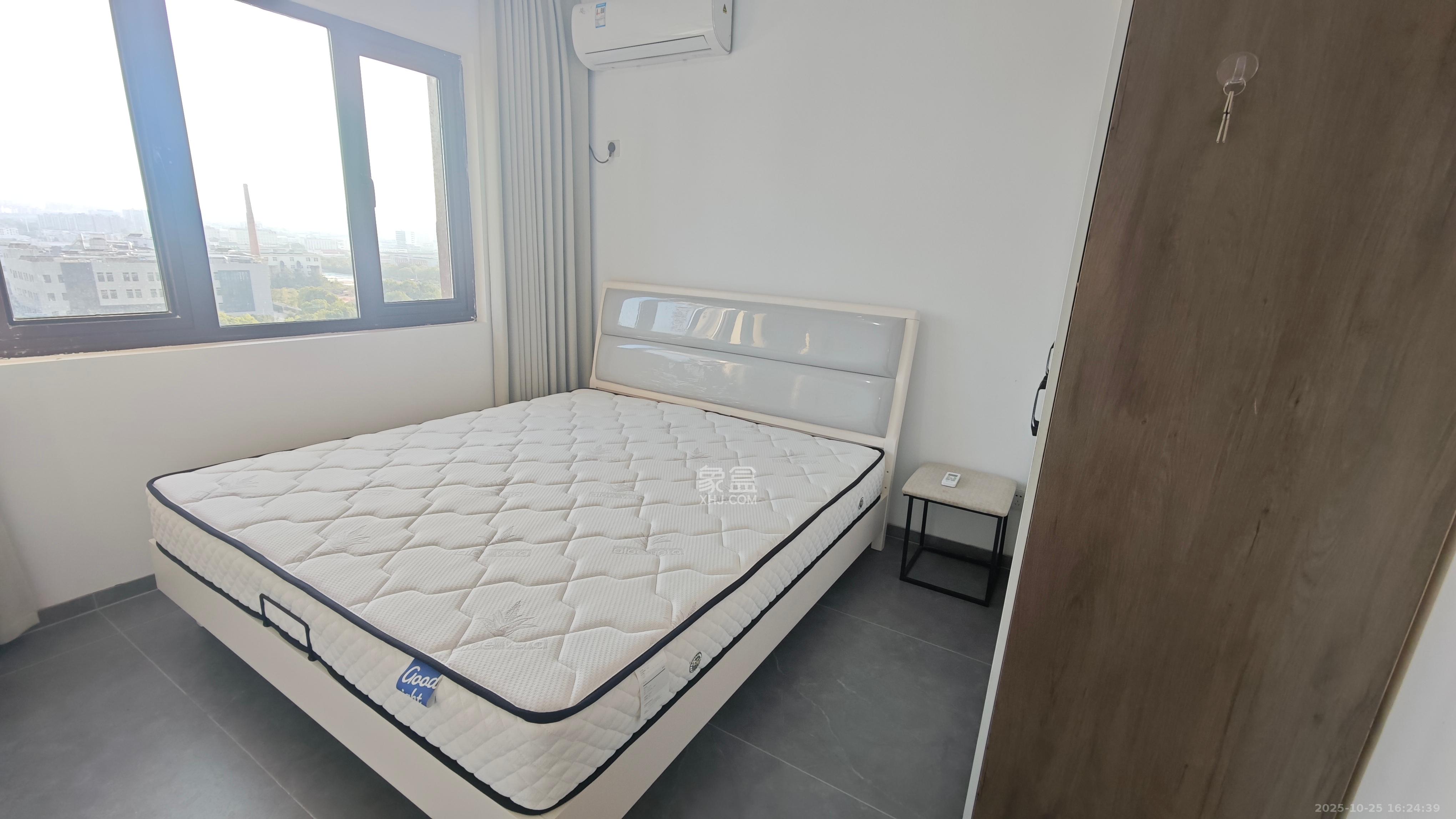 新长海广场  3室1厅2卫    1900.0元/月 新长海广场  3室1厅2卫    1900.0元/月室内图