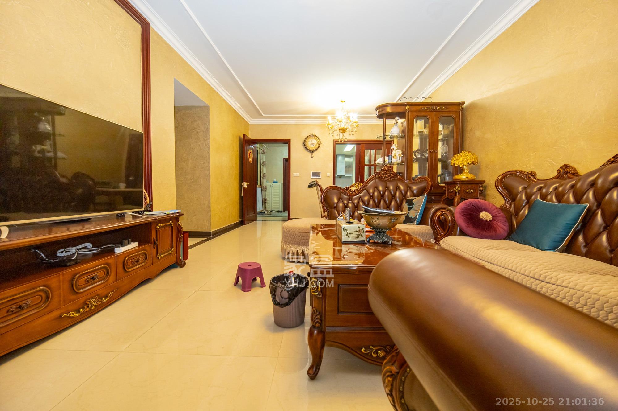 恒大翡翠华庭  3室2厅1卫    106.0万 恒大翡翠华庭  3室2厅1卫    106.0万