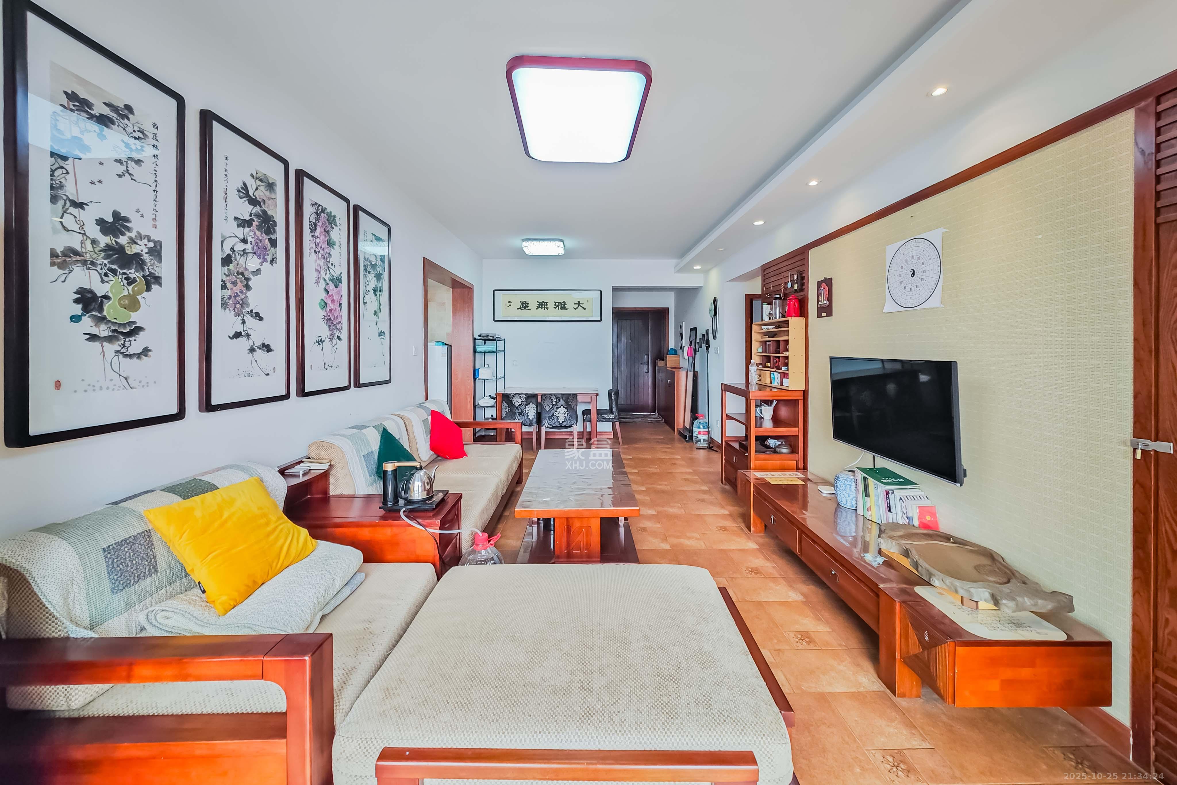 融科东南海  2室1厅1卫    80.0万 融科东南海  2室1厅1卫    80.0万客厅