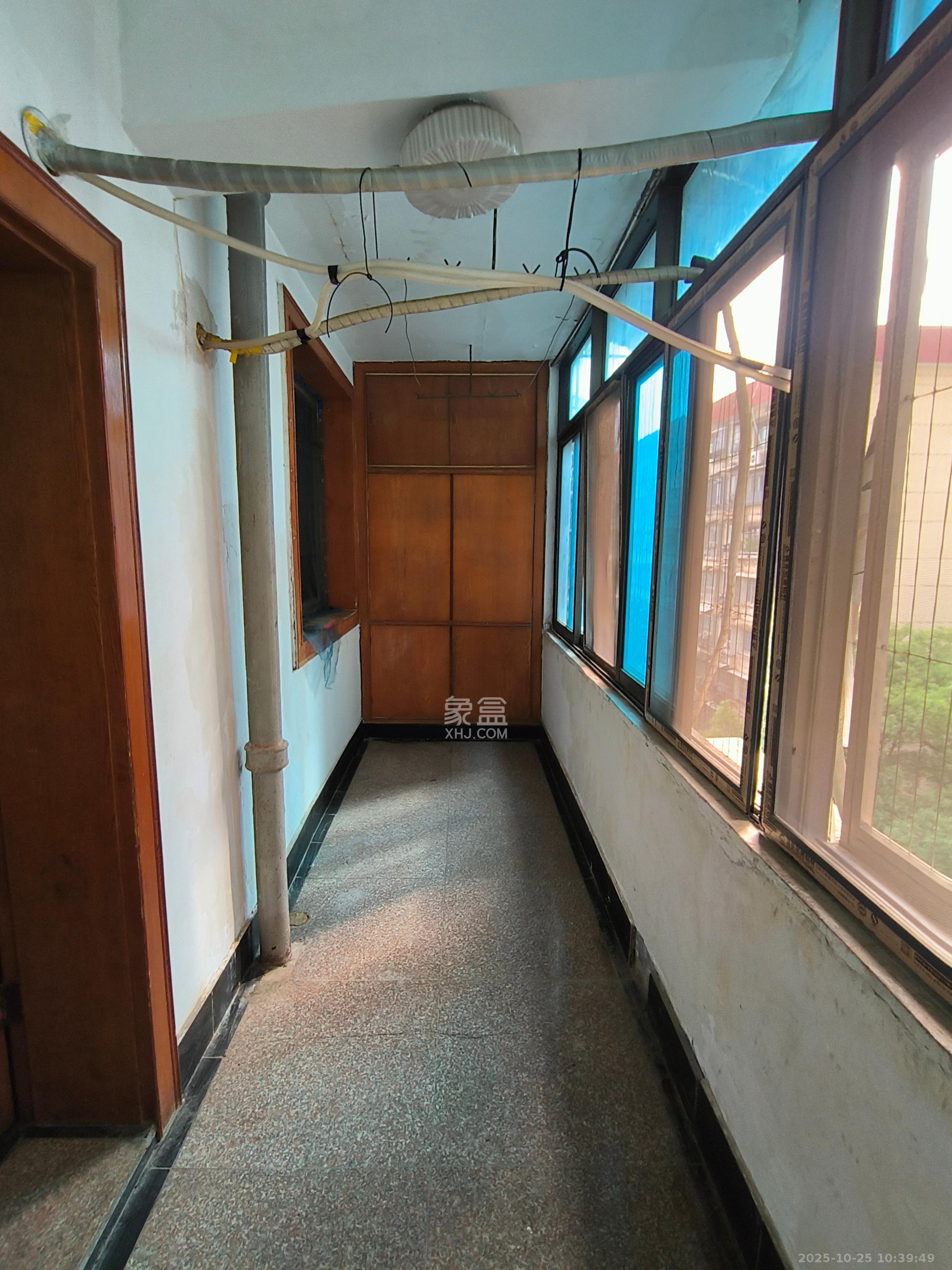 韭菜园  2室2厅1卫    1400.0元/月室内图