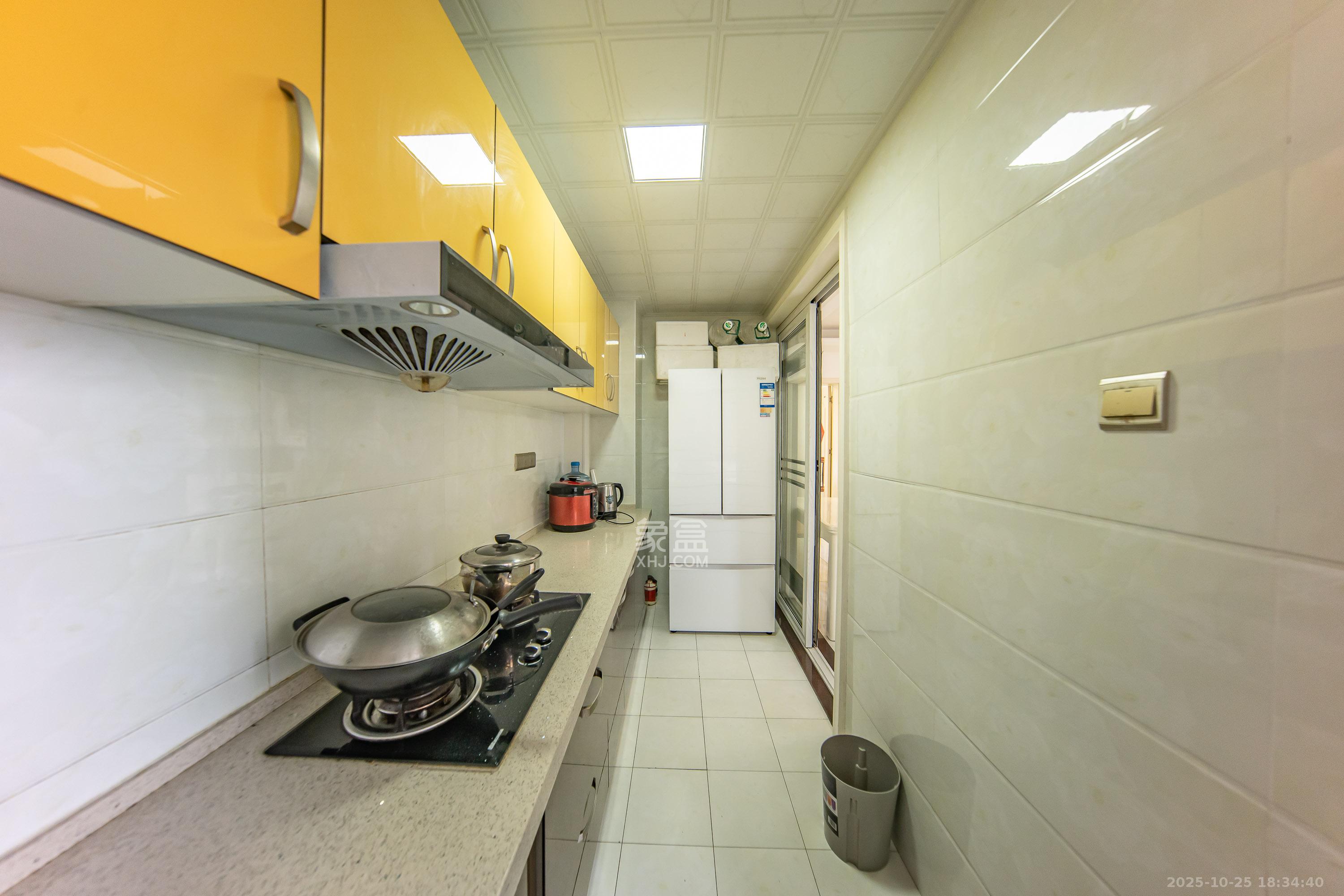 华润橡树湾 3室2厅2卫 91.8万 华润橡树湾 3室2厅2卫 91.8万厨房