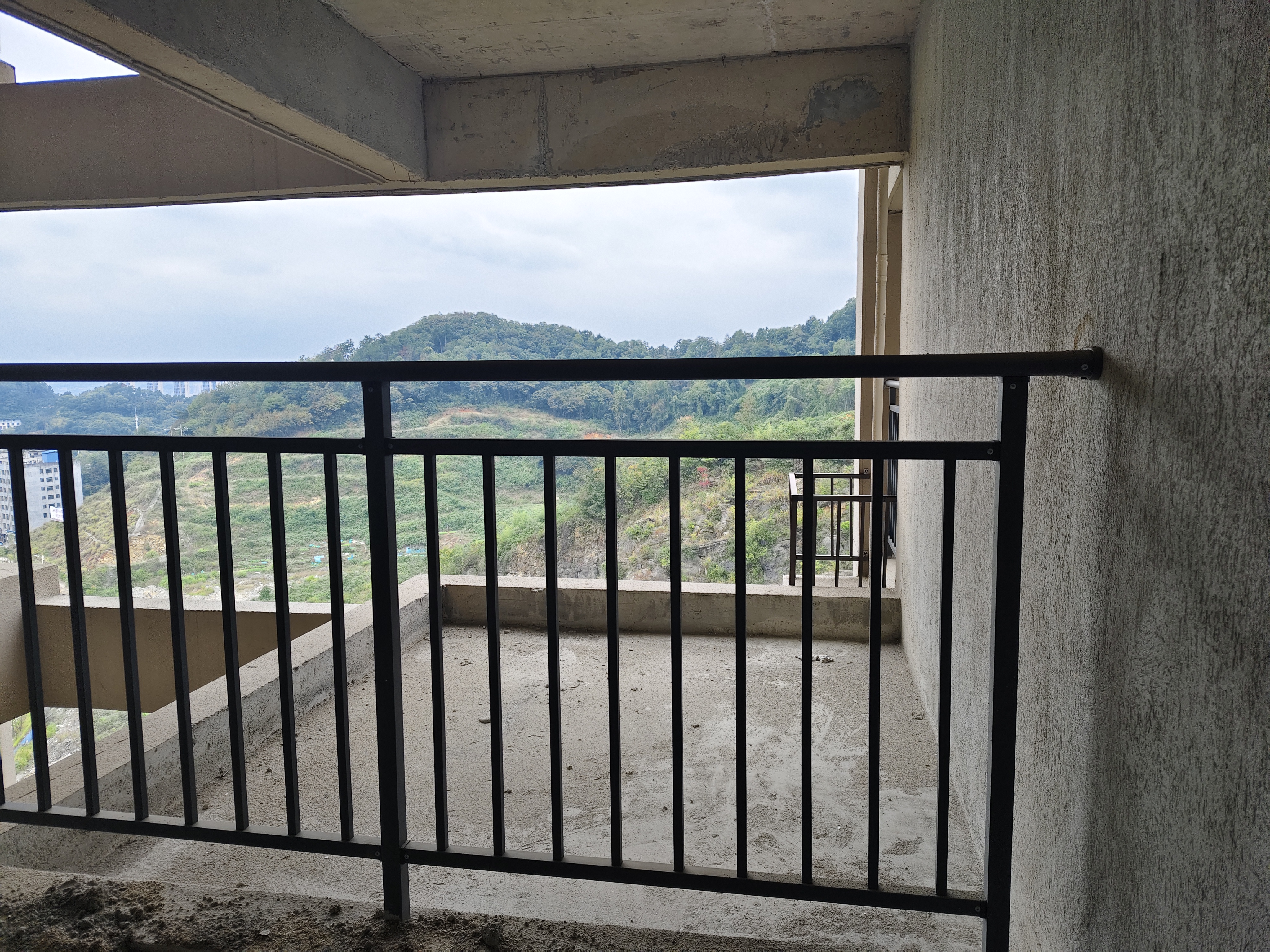 嘉熙紫台 5室2厅2卫 80.0万 嘉熙紫台 5室2厅2卫 80.0万客厅