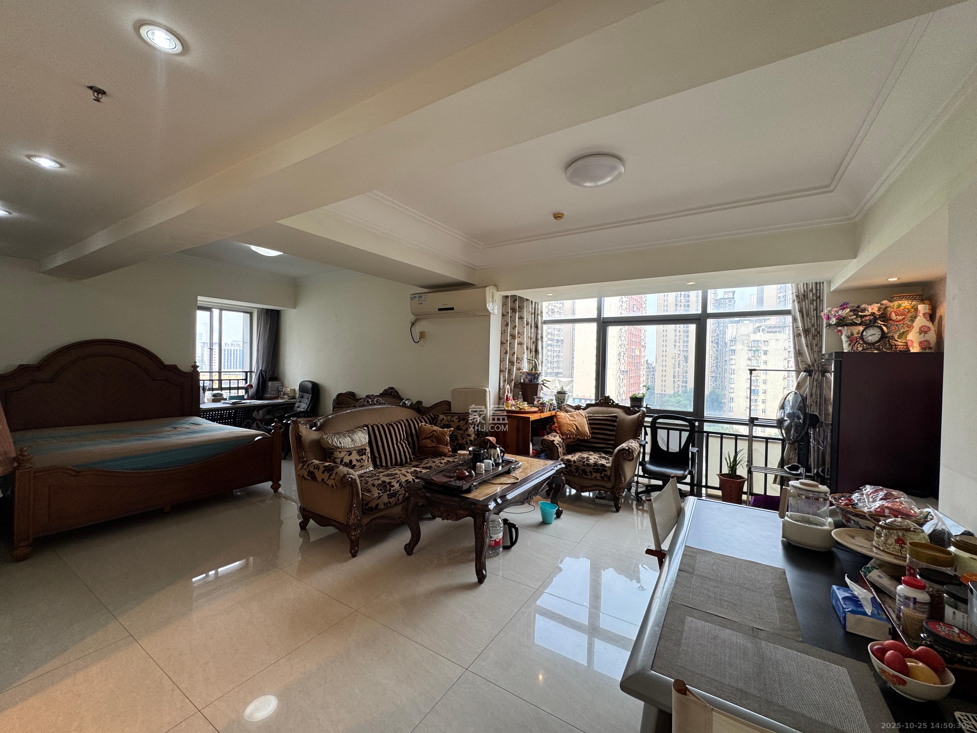 西子一间 1室2厅1卫 2300.0元/月 西子一间 1室2厅1卫 2300.0元/月室内图