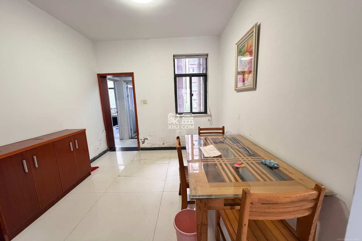 恒盛世家 5室1厅2卫 2200.0元/月 恒盛世家 5室1厅2卫 2200.0元/月室内图