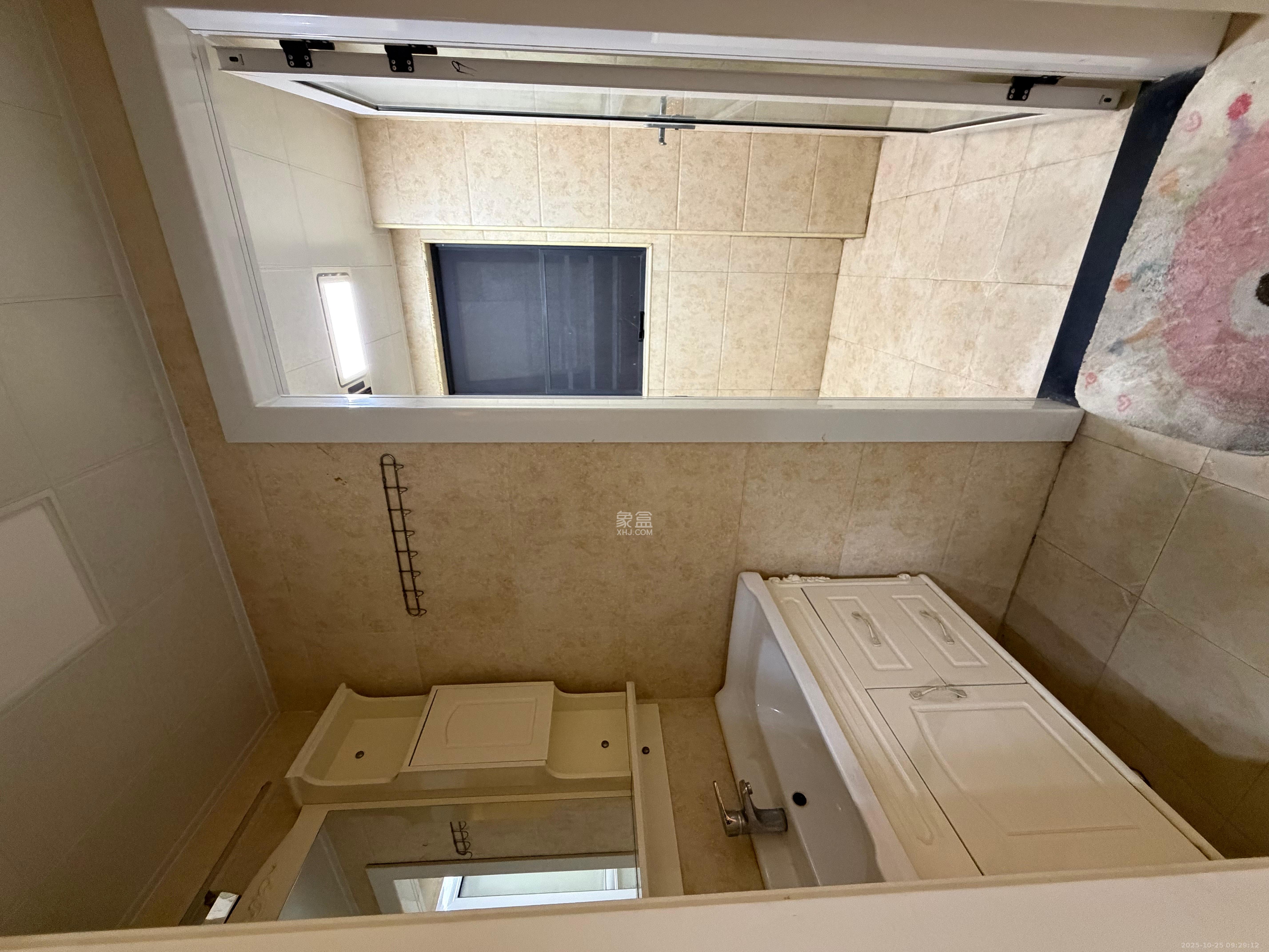 北京御园一二期（国泰嘉园）  4室2厅2卫    2400.0元/月室内图