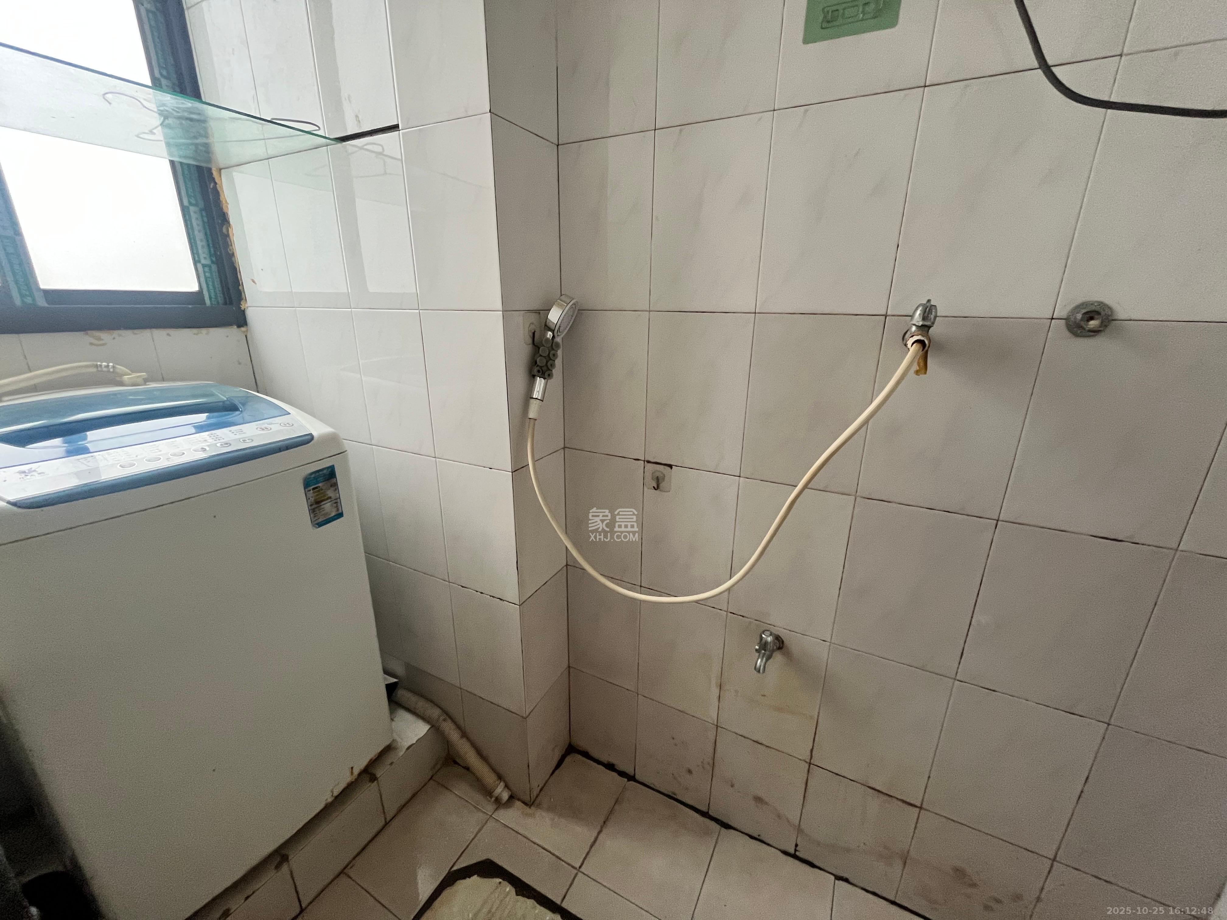 湖南省第六工程公司宿舍(扫把塘)  1室1厅1卫    1250.0元/月 湖南省第六工程公司宿舍(扫把塘)  1室1厅1卫    1250.0元/月室内图