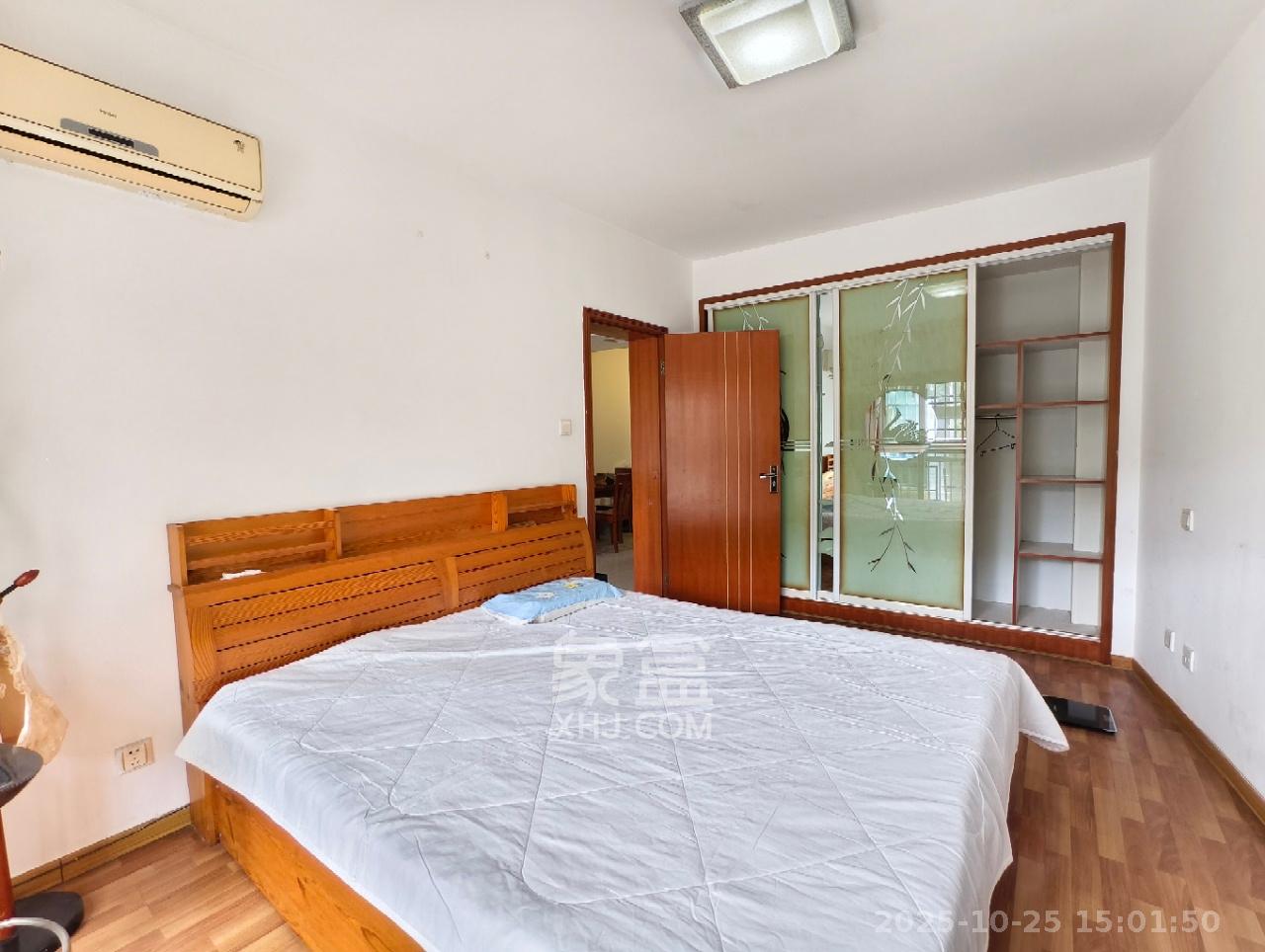 金色山庄  2室2厅1卫    2300.0元/月 金色山庄  2室2厅1卫    2300.0元/月室内图