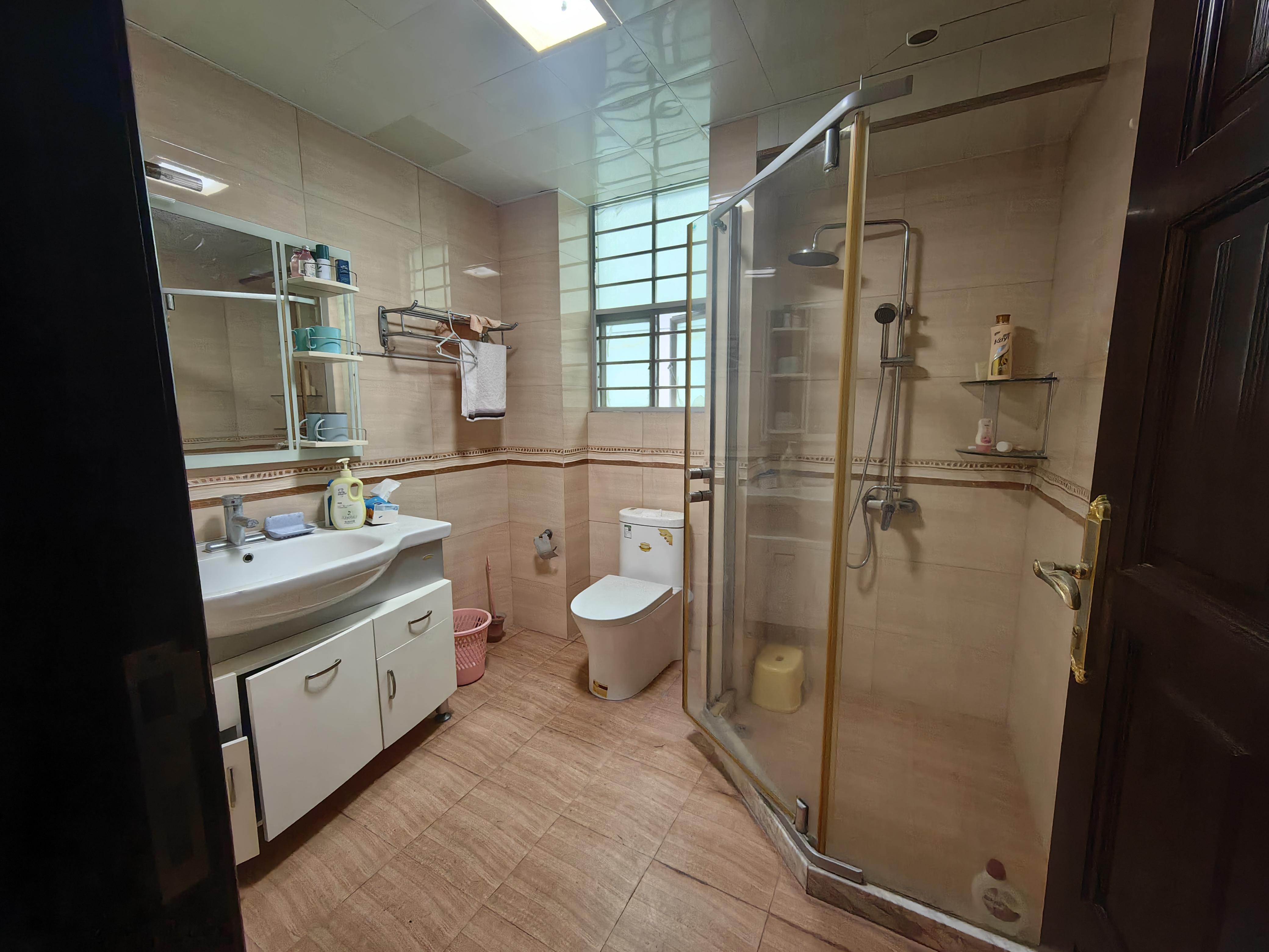 凯建公寓  3室2厅1卫    150.0万客厅