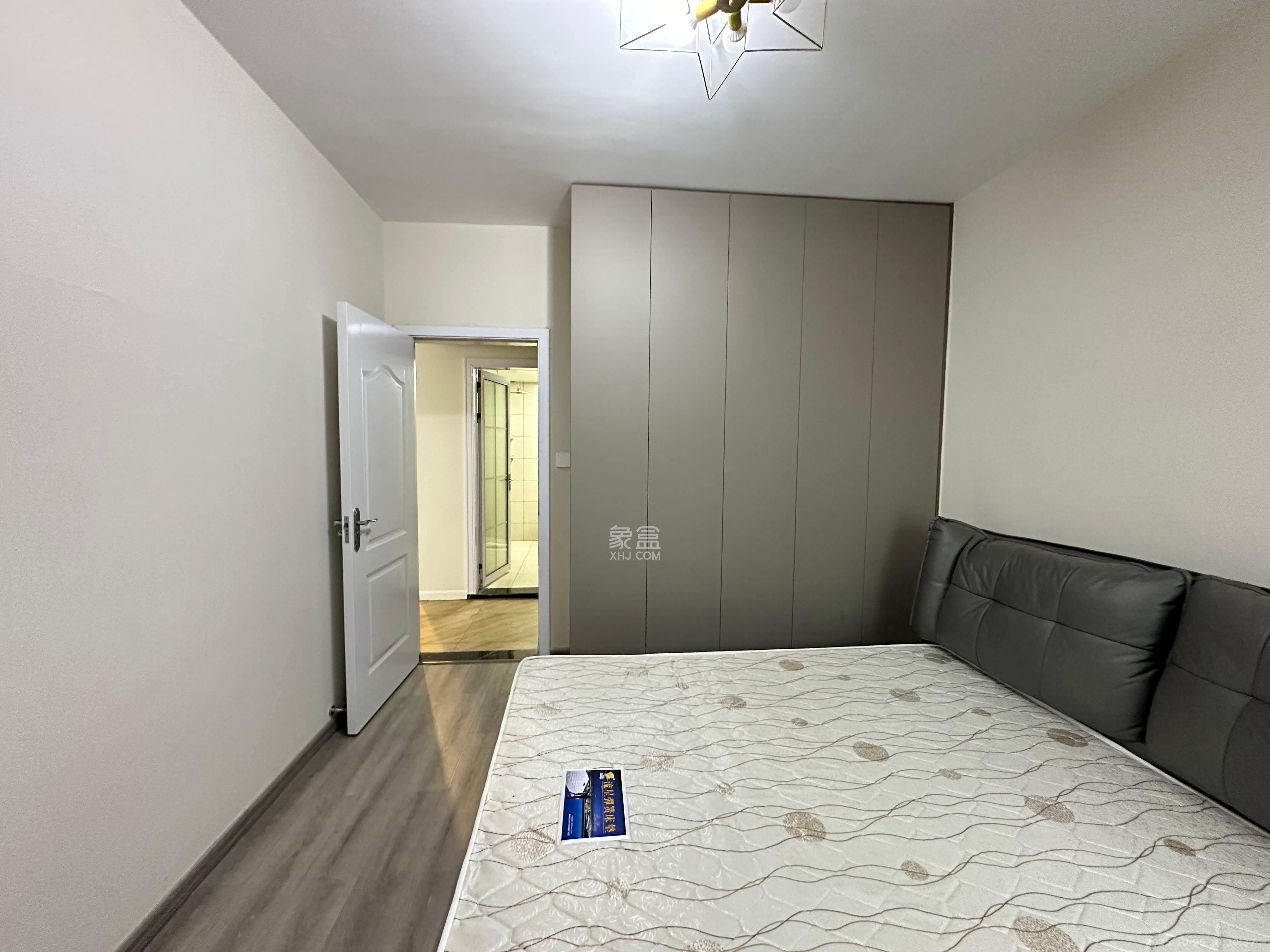 湘江雅颂居  3室2厅1卫    3000.0元/月 湘江雅颂居  3室2厅1卫    3000.0元/月室内图