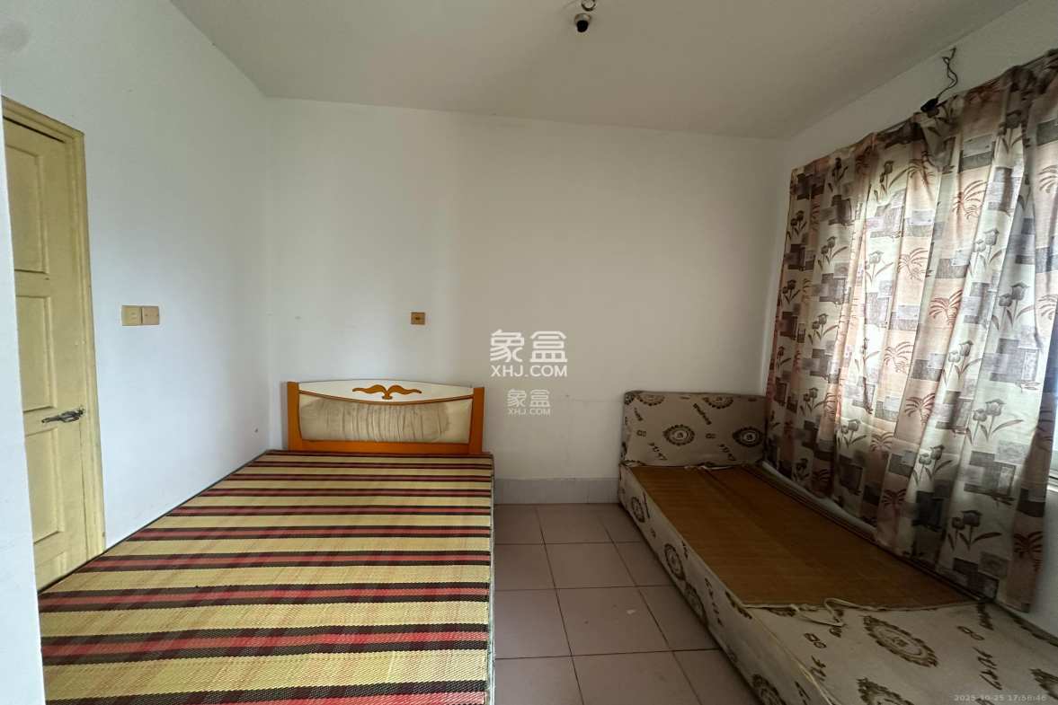 长重机械厂宿舍 3室2厅1卫 1100.0元/月 长重机械厂宿舍 3室2厅1卫 1100.0元/月室内图