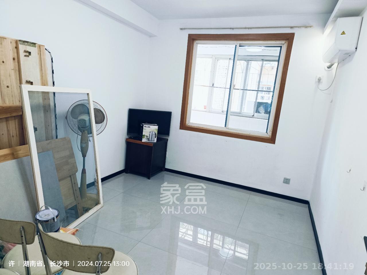 人造板厂宿舍(新河北堤1号) 3室2厅1卫 2300.0元/月 人造板厂宿舍(新河北堤1号) 3室2厅1卫 2300.0元/月室内图