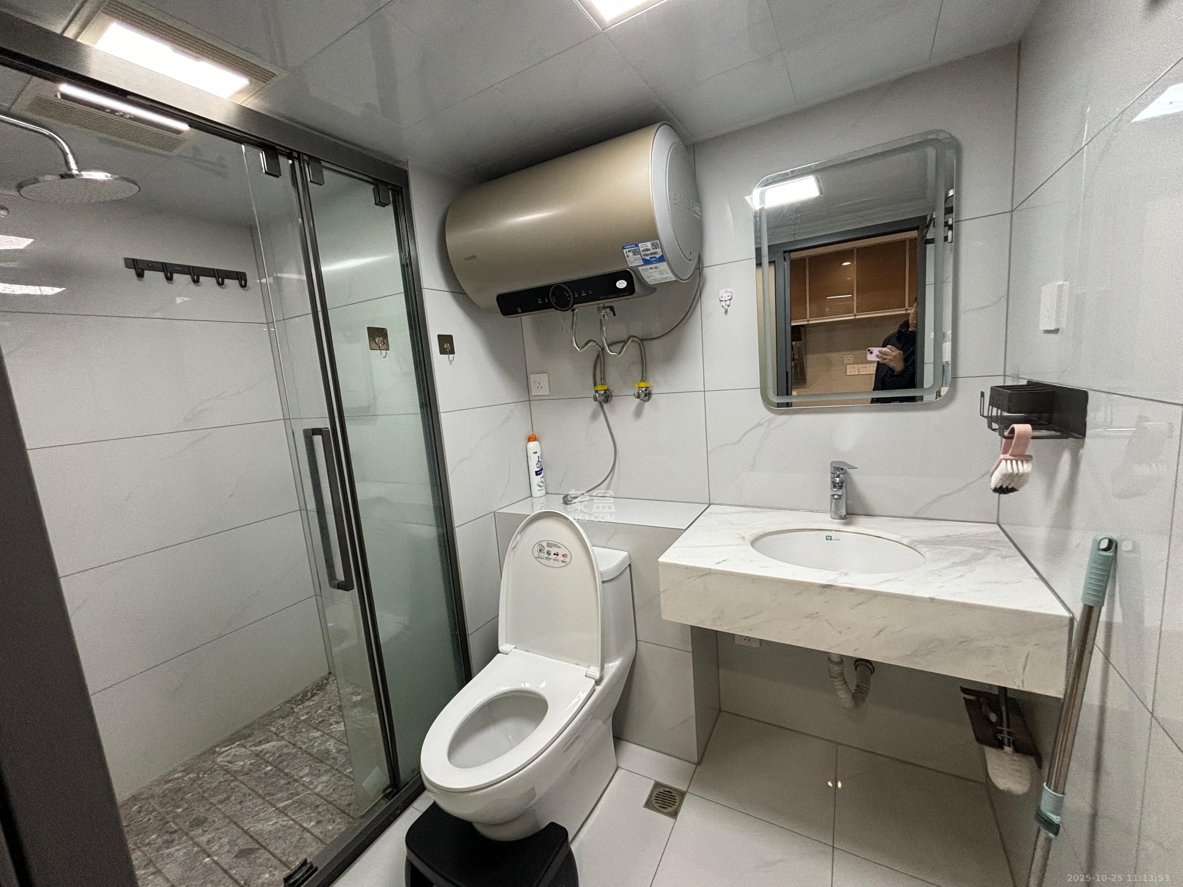 正荣梅溪紫阙台  2室1厅1卫    2300.0元/月室内图